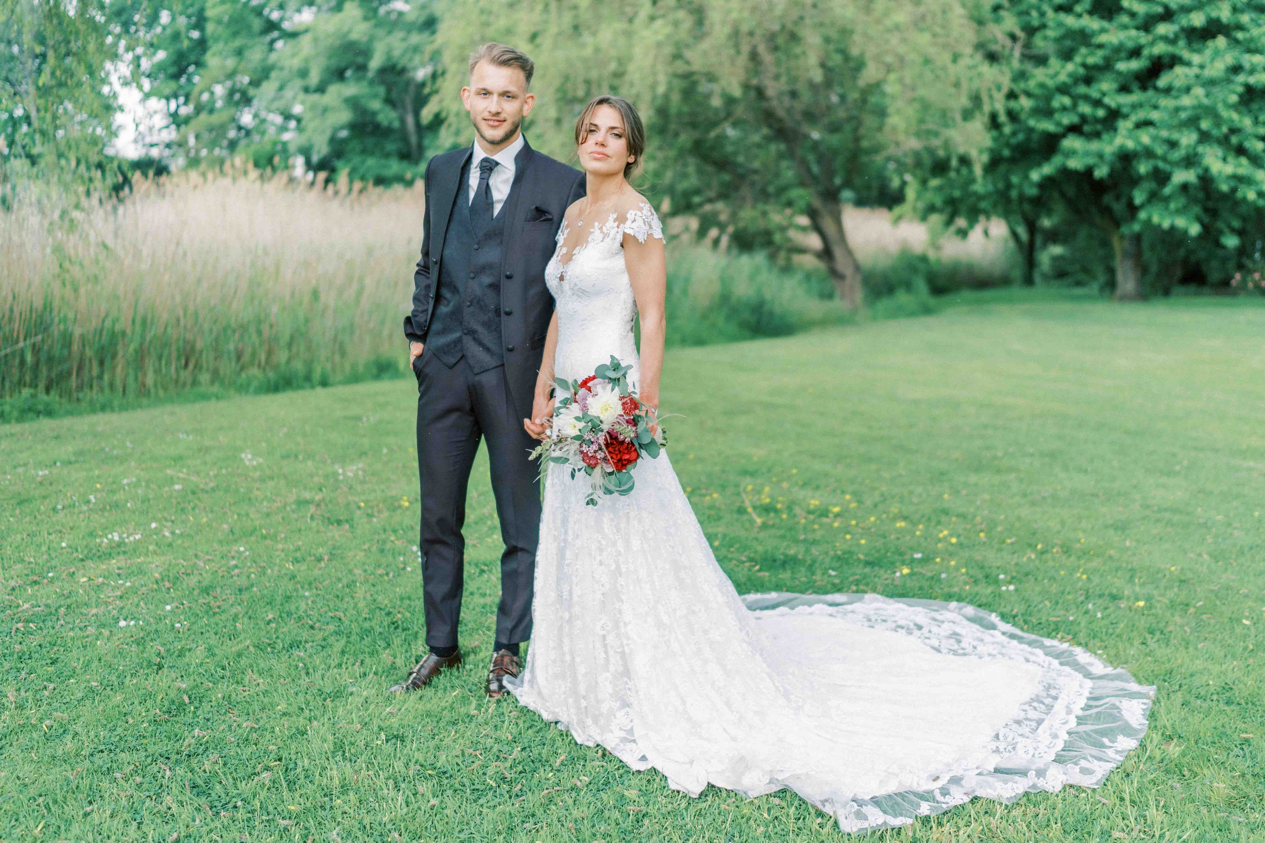 brautpaar bei hochzeit am landhaus am see garbsen