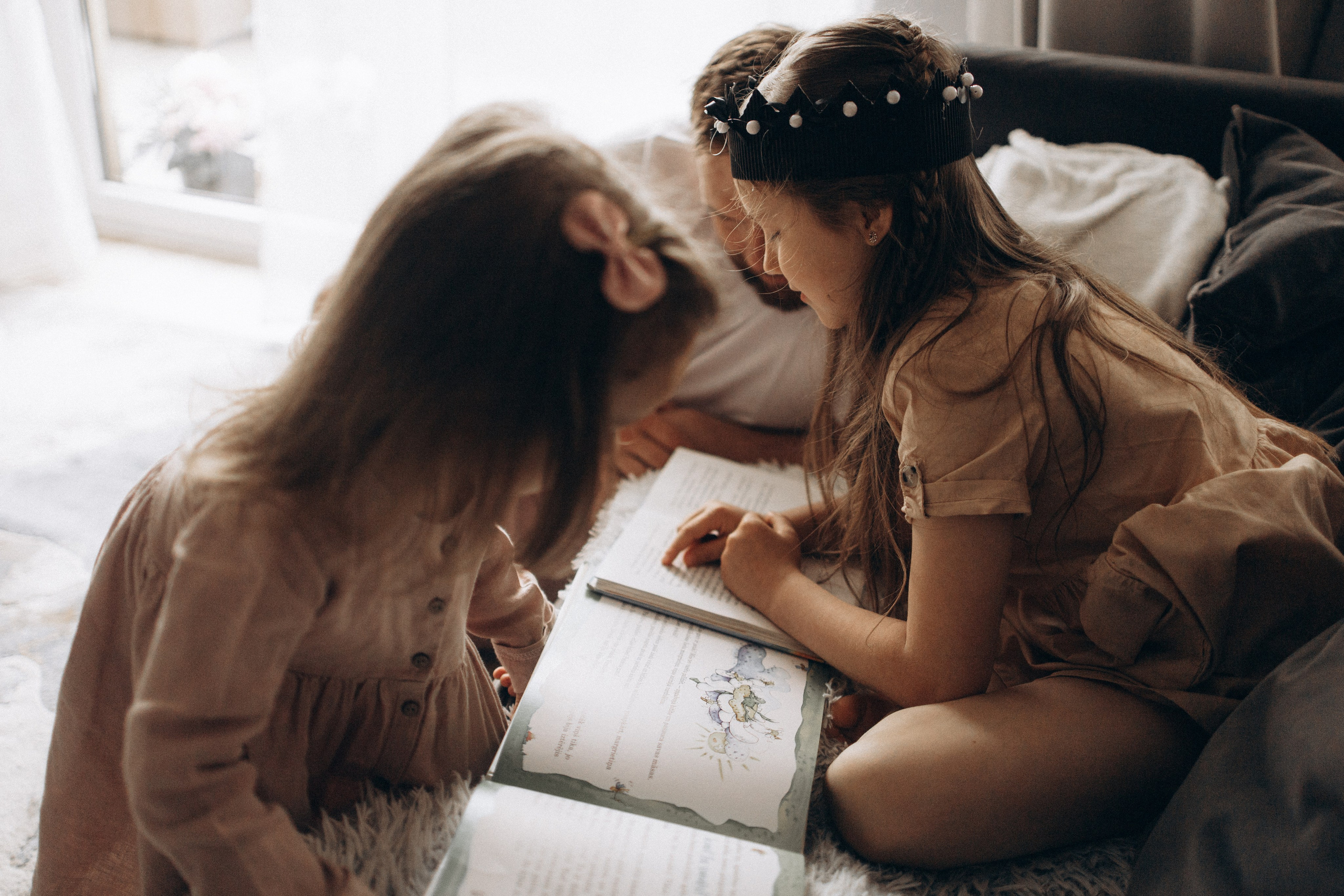 LAINES ģimene. GALVENĀ