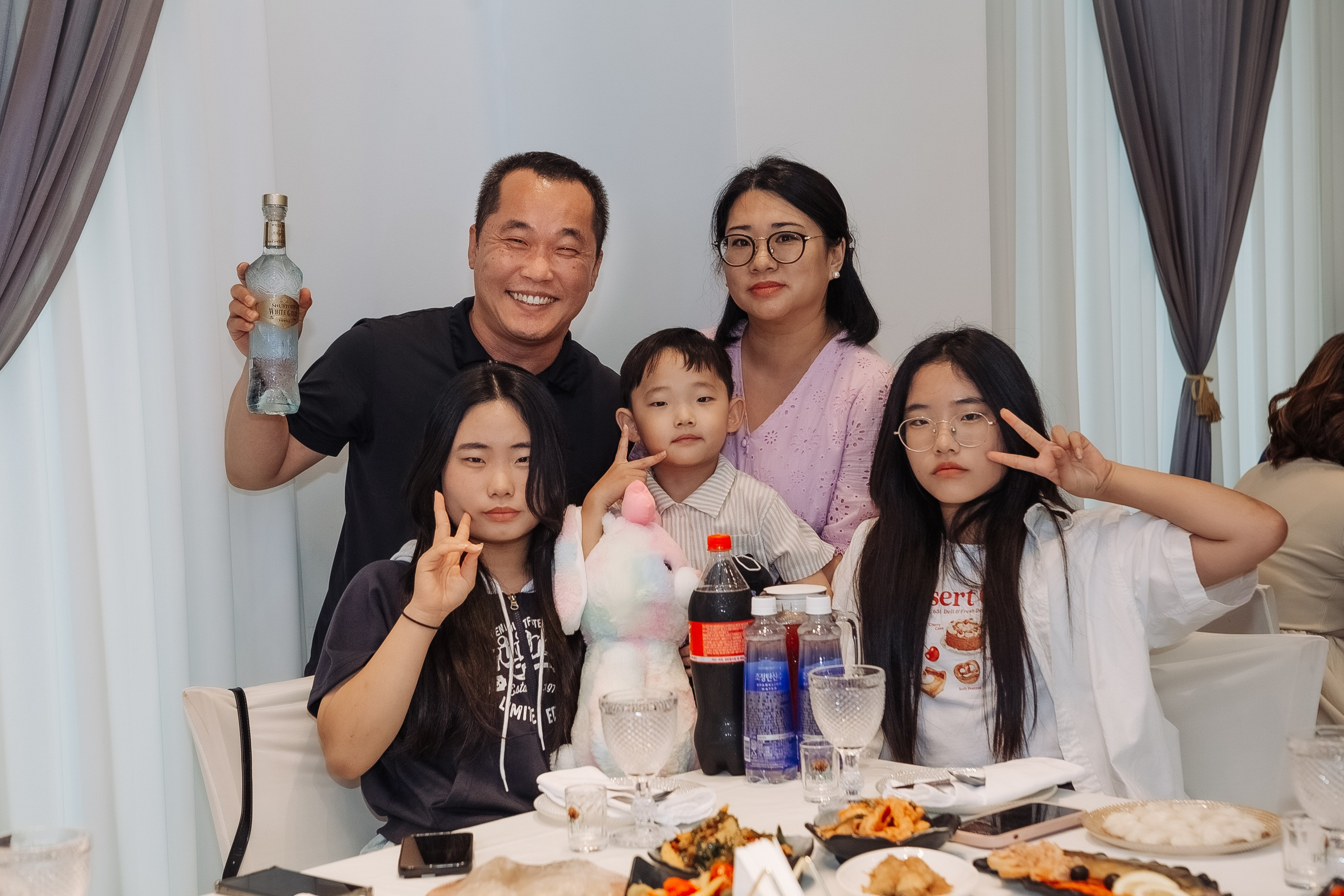 Тео дома и в ресторане. Фотограф беременности, ньюборн и годовасиков в Корее Жанна Хан