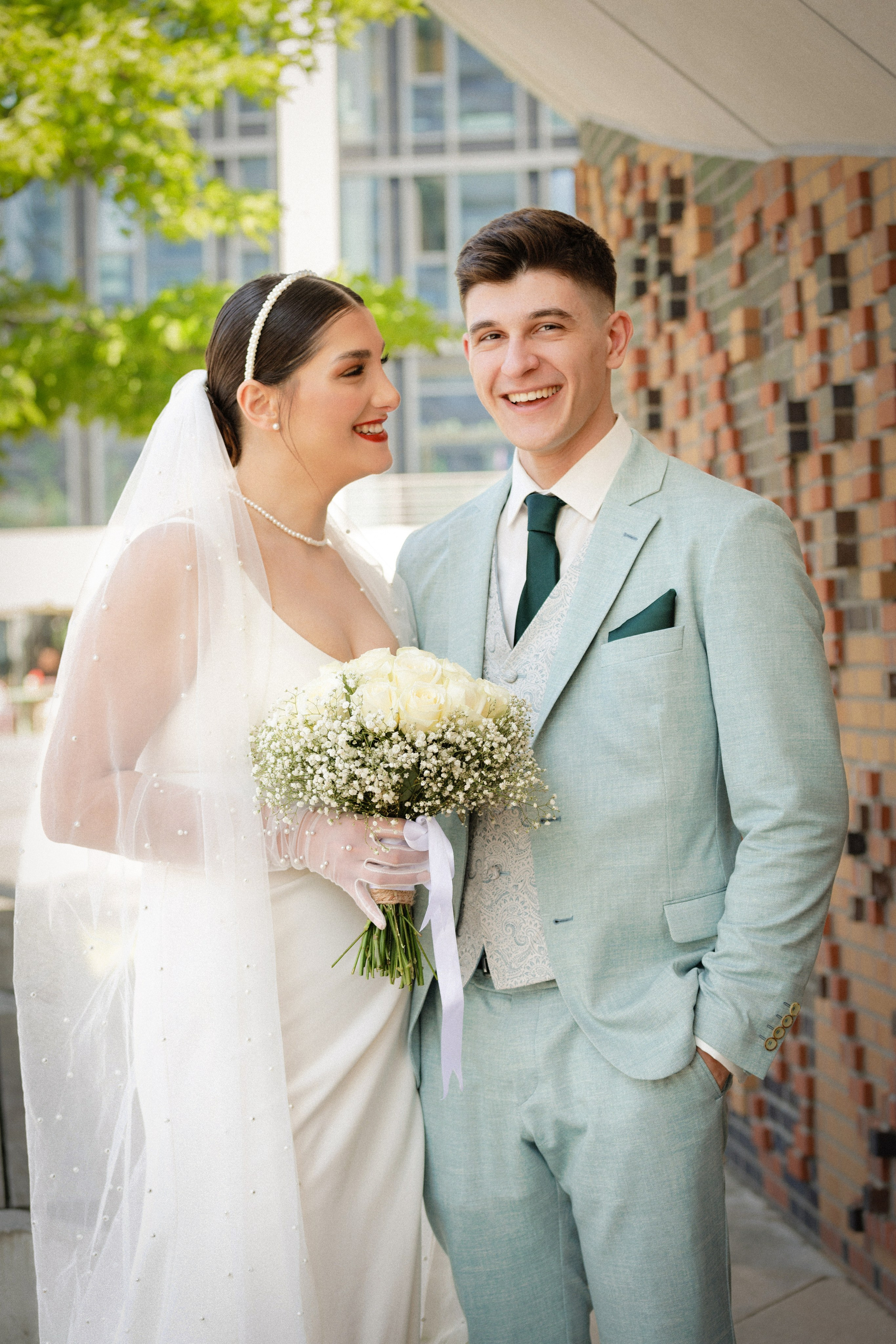 Natürliche Hochzeitsfotografie im Planten un Blomen | Hamburgs grüne Oase. Hochzeitsfotograf und Hochzeitsvideograf aus Hamburg | Roka21Film