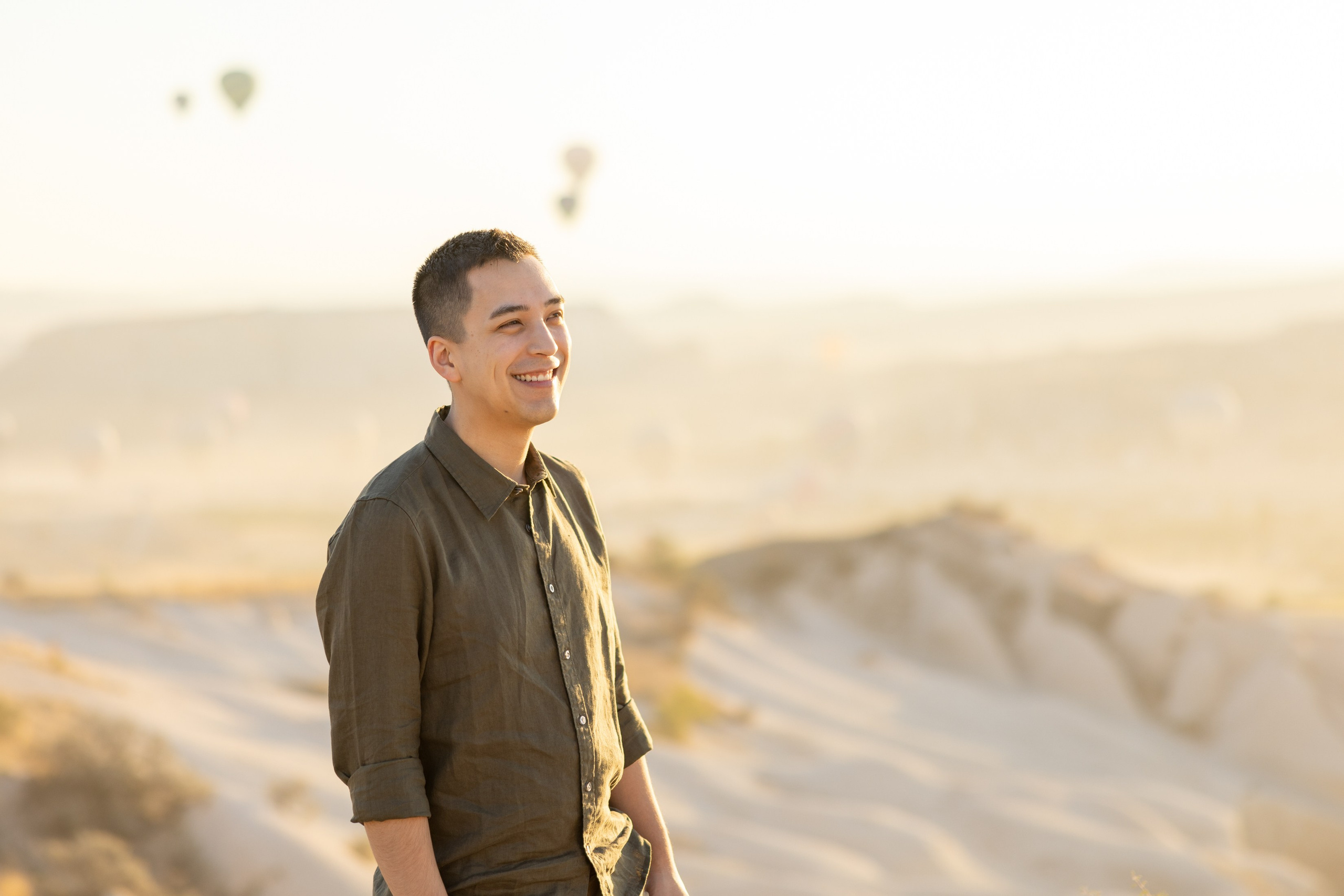 Romantic Love Story Photoshoot with Hot Air Balloons in Cappadocia. Julia Ganch I Fashion Wedding Photography I Cappadocia Turkey