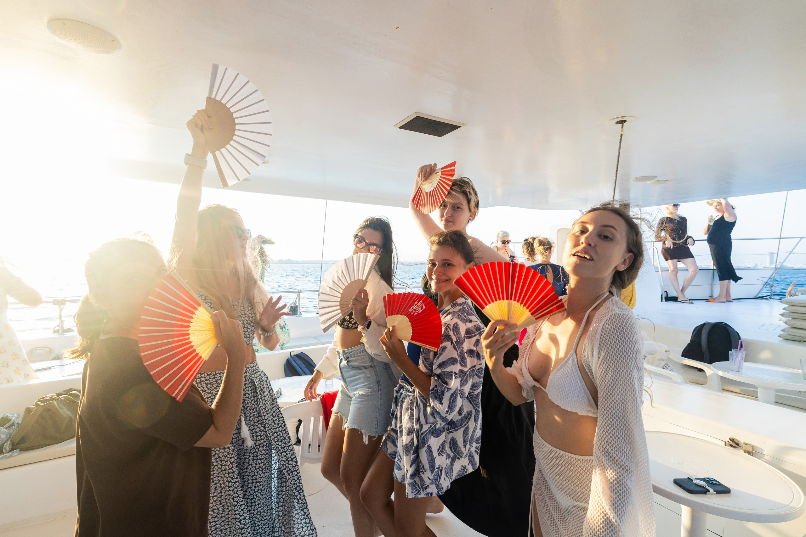 Профессиональная сьемка путешествий на яхтах. Фото и видео съёмка на Кипре. Съемка мероприятий и рекламы в Лимасоле Никосии и Пафосе