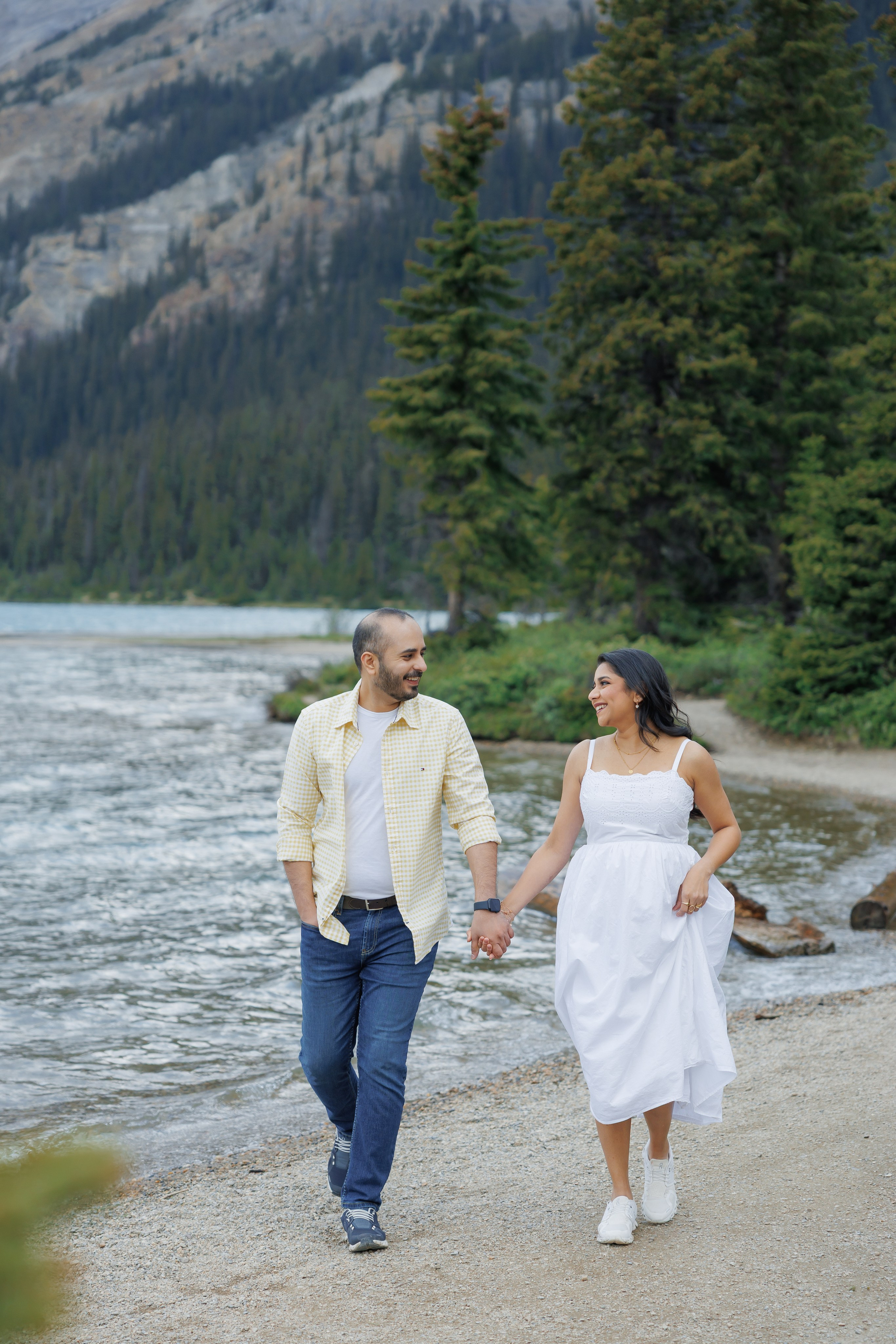 Mountain maternity shoot. Home