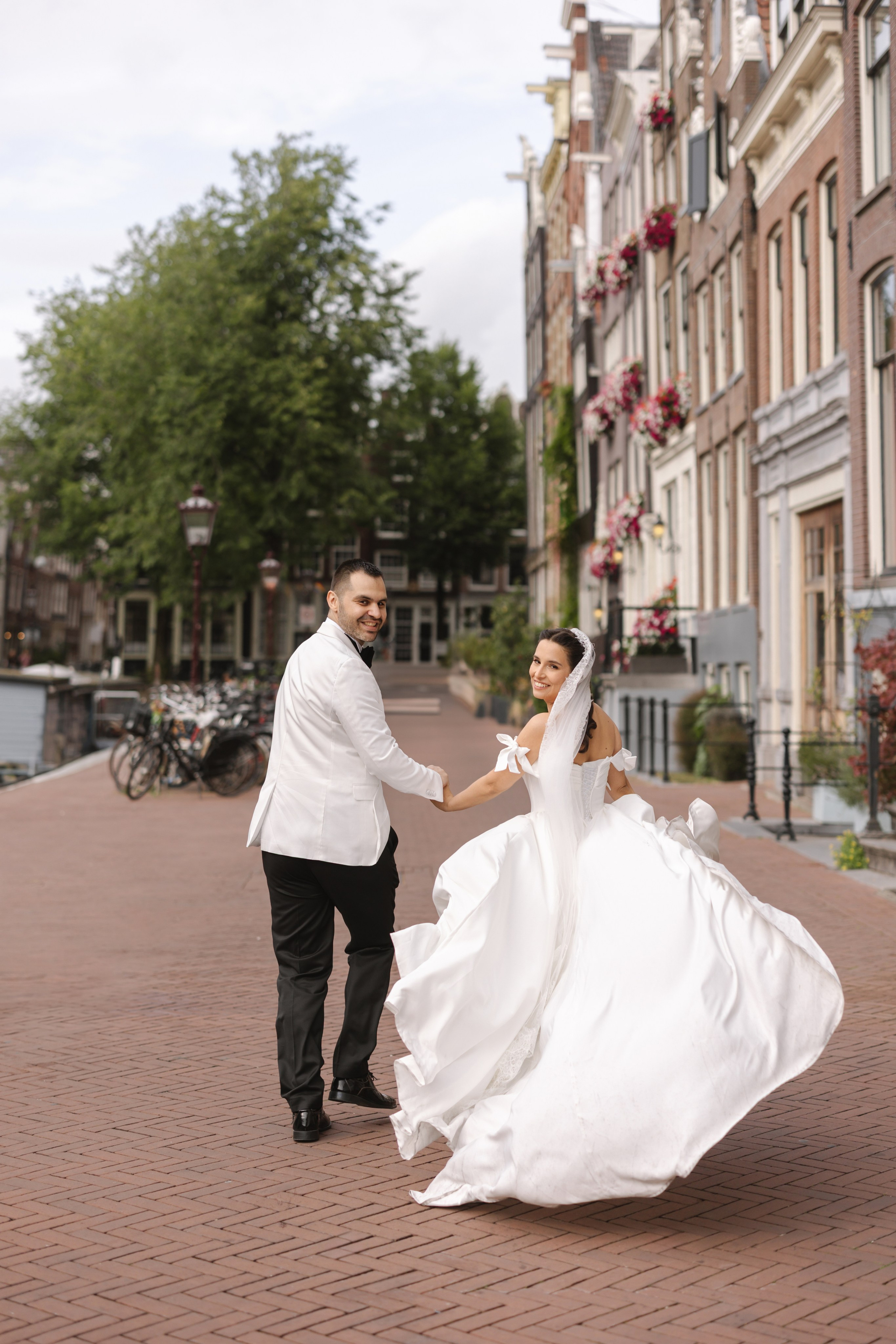 ISIN AND EGE | Elopement. Yuliya Vaschenok — Photographer in the Netherlands