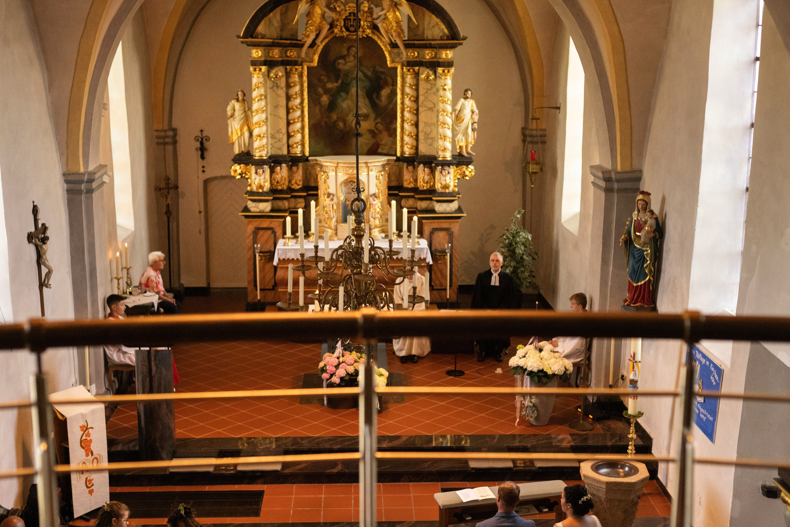 Tanja & Thomas, Kirche. Fotografin und Videografin im Raum Osnabrück und Emsland Alla