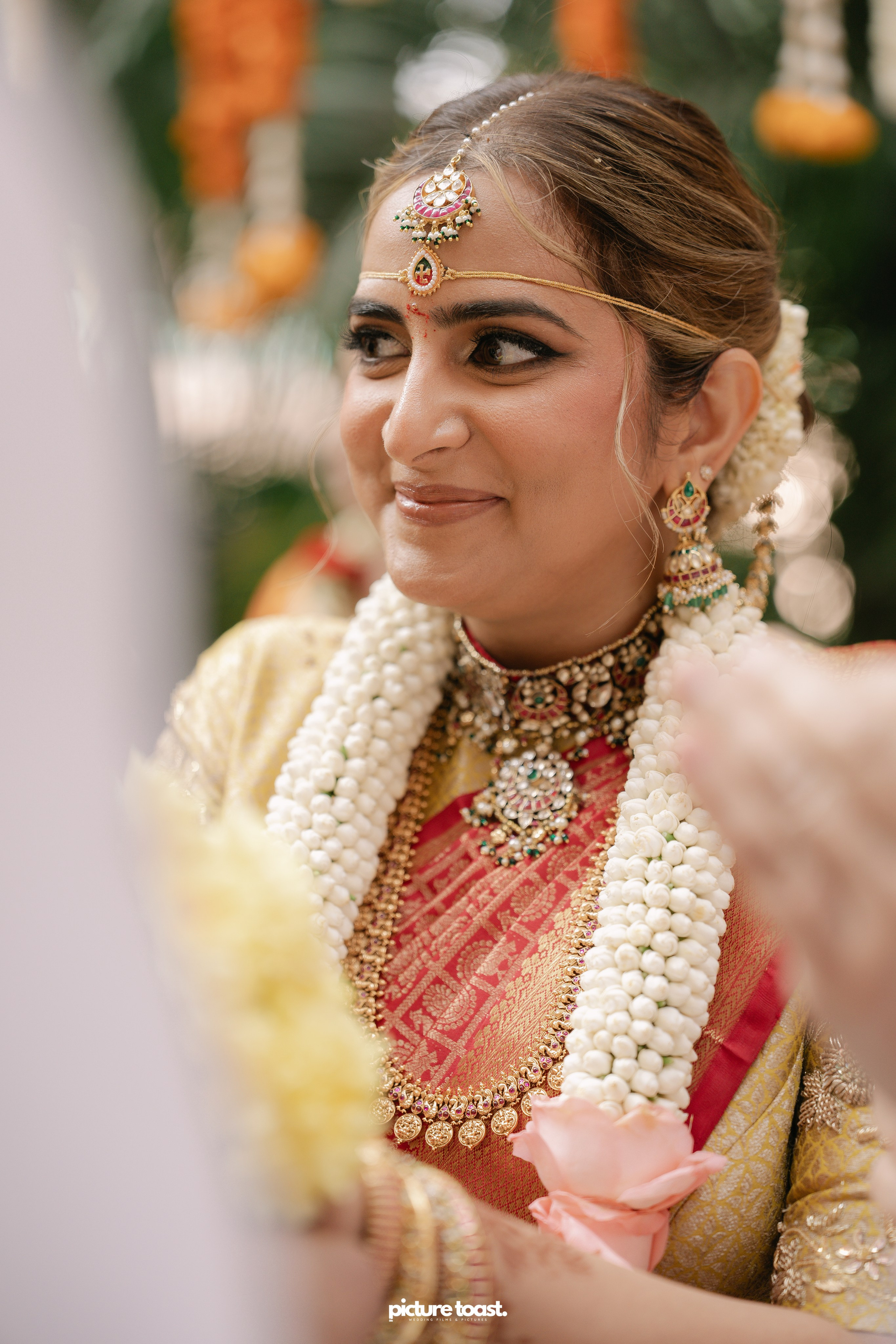 South Indian Wedding Ft. Aashna & Rajiv. Fine art Wedding Photographers in India & Canada
