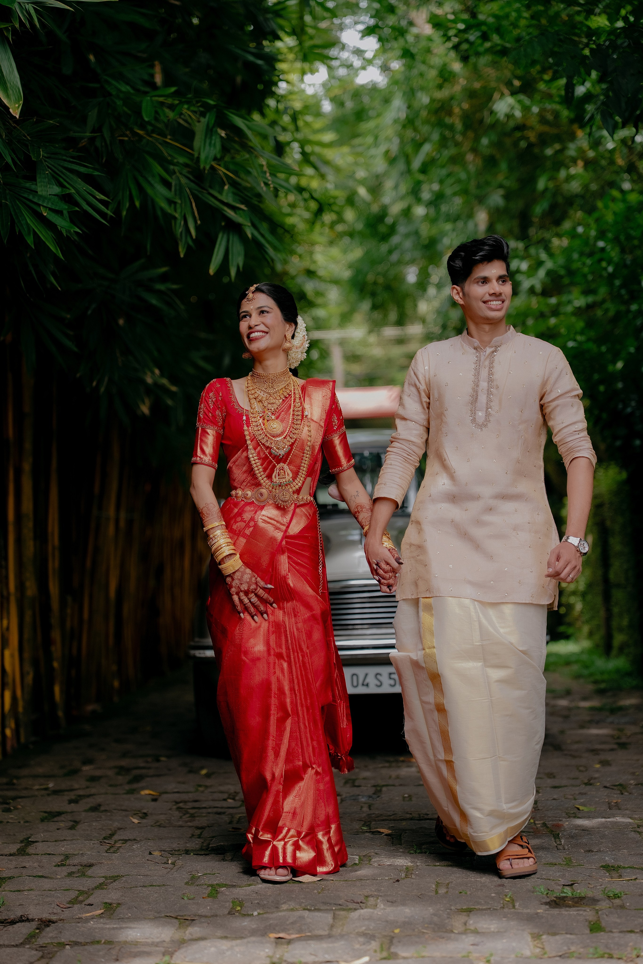 A Lovers Lyrical! ft. Athira & Abhilash. Fine art Wedding Photographers in India & Canada