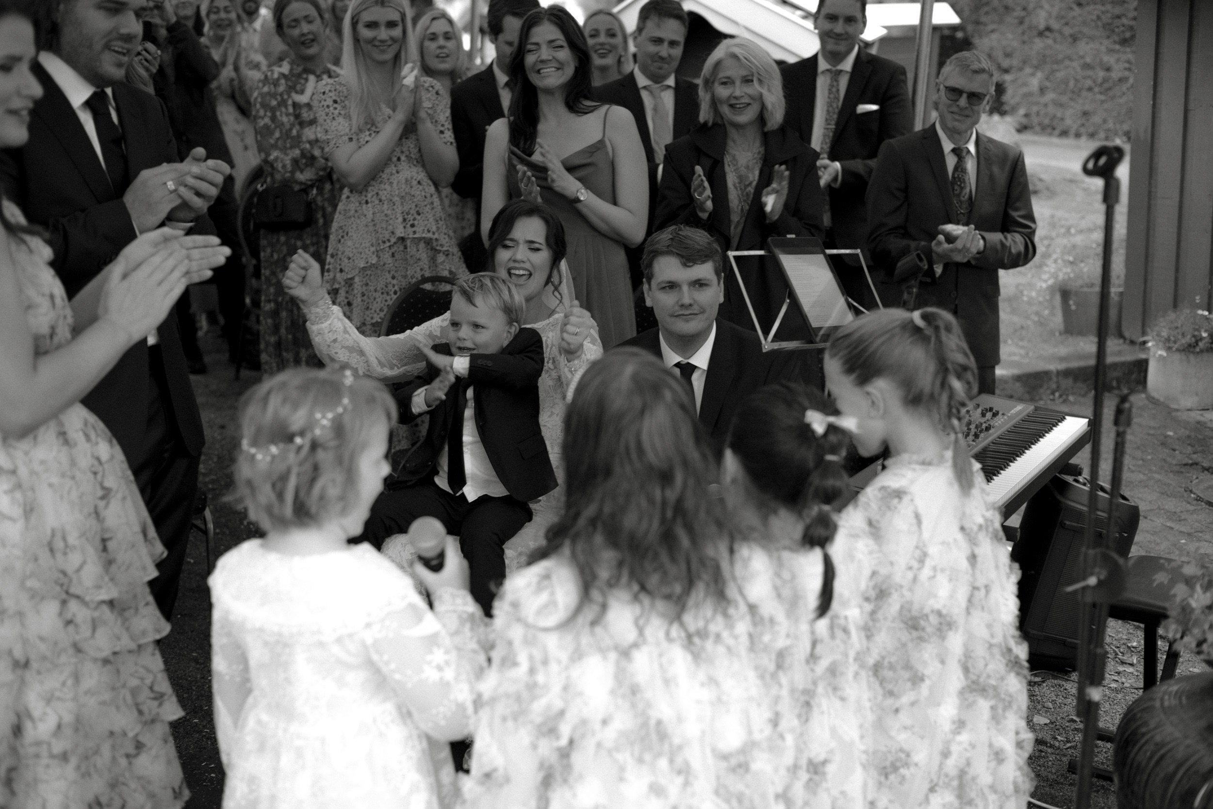 Our beautiful film. Warm family & Wedding stories