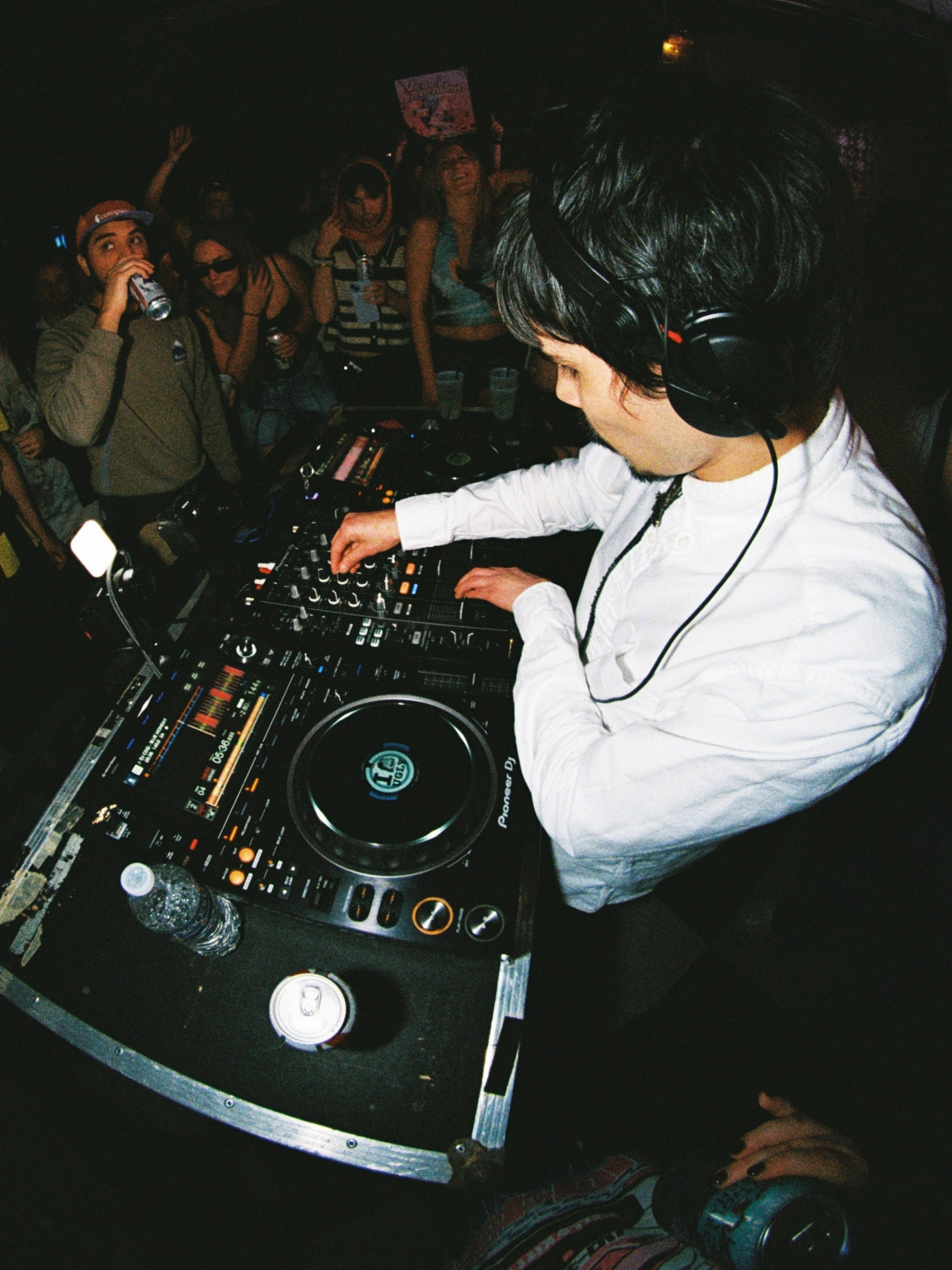 MUSIC AND EVENT. 35mm Photography by Brad Zgonena based in Chicago, IL