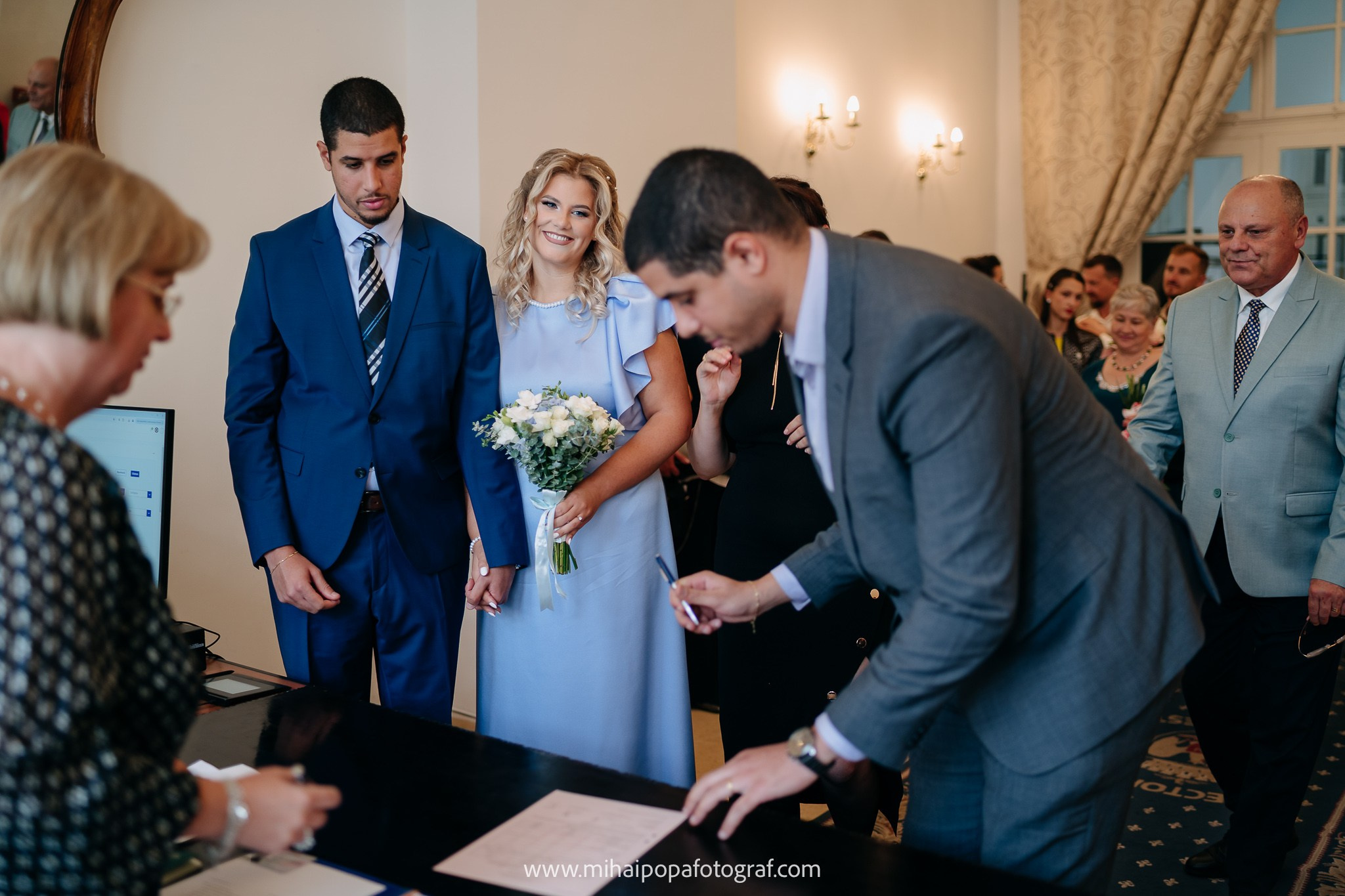 Fotograf Cununie Civilă în București - Mihai Popa Fotograf. Fotograf Nuntă & Botez București - Mihai Popa | Dincolo de oameni, imortalizez emoții!