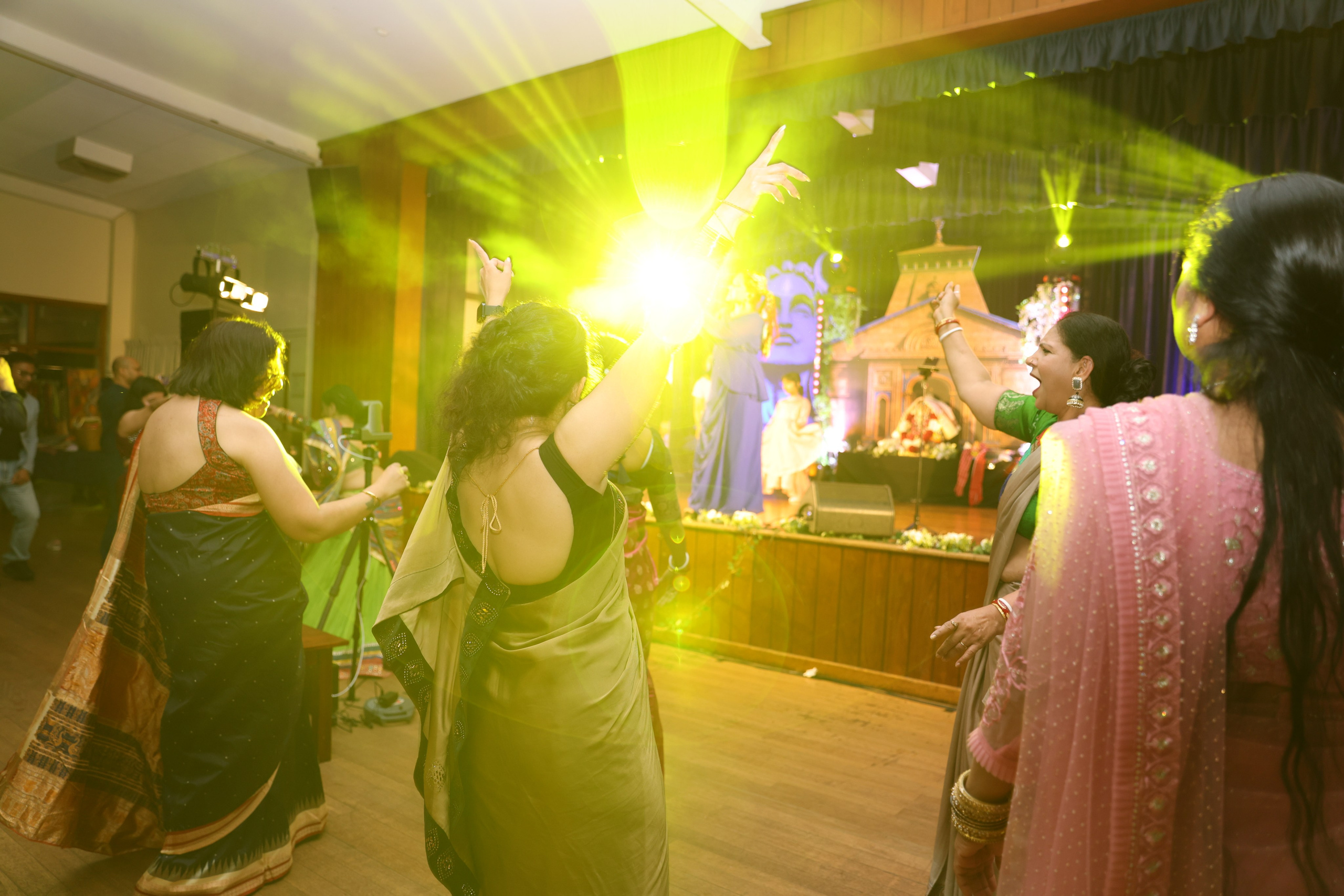 Nbysa Sydney. MHCreative is family-oriented photographer based in SYDNEY