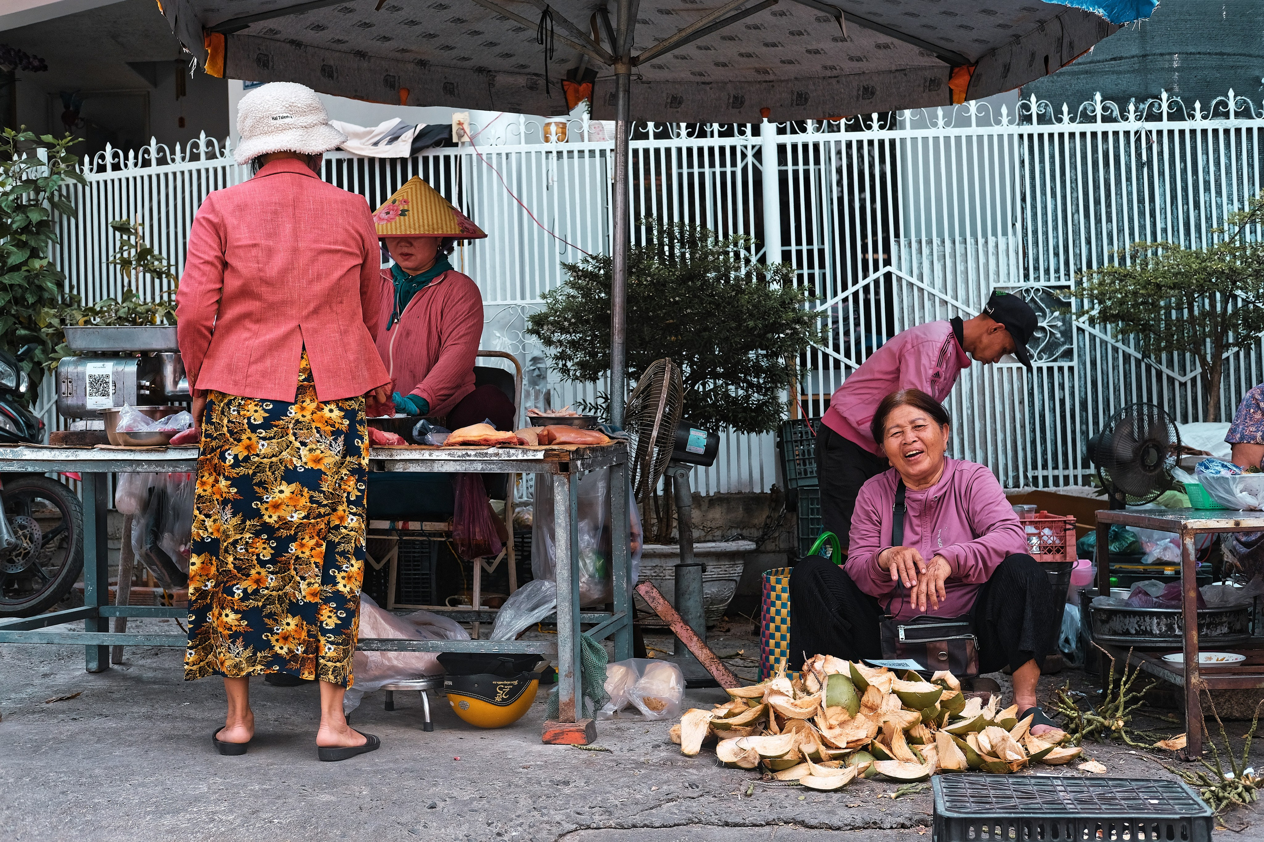 Vietnam Nha Trang यात्रा | Beaches, Culture & Photos. 中国街头摄影 | The Streets of China Through My Eyes | 深圳