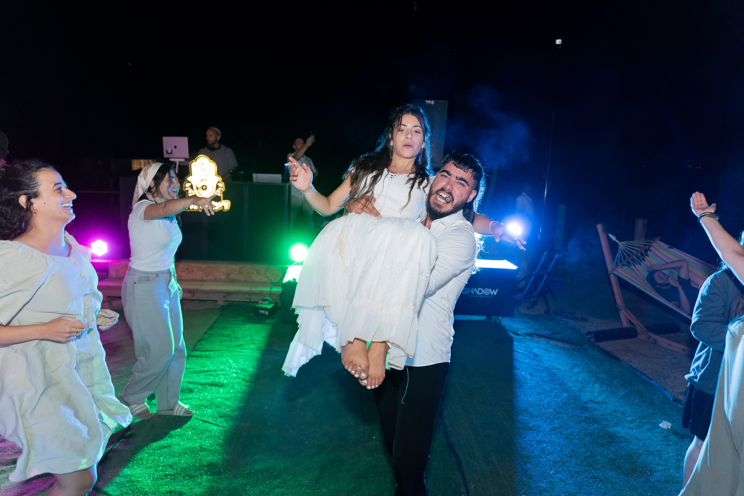 אביה ואחיה. יוסף מזרחי צילום חתונה, ברית וזוגיות. צלם מקצועי שאוהב להוציא אתכם הכי יפים ברגעים הכי מרגשים