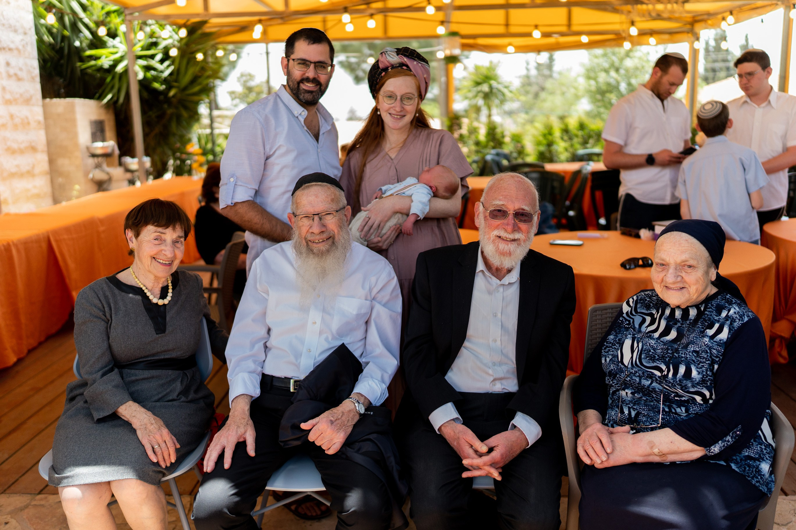 משפחת ברנד. יוסף מזרחי צילום חתונה, ברית וזוגיות. צלם מקצועי שאוהב להוציא אתכם הכי יפים ברגעים הכי מרגשים