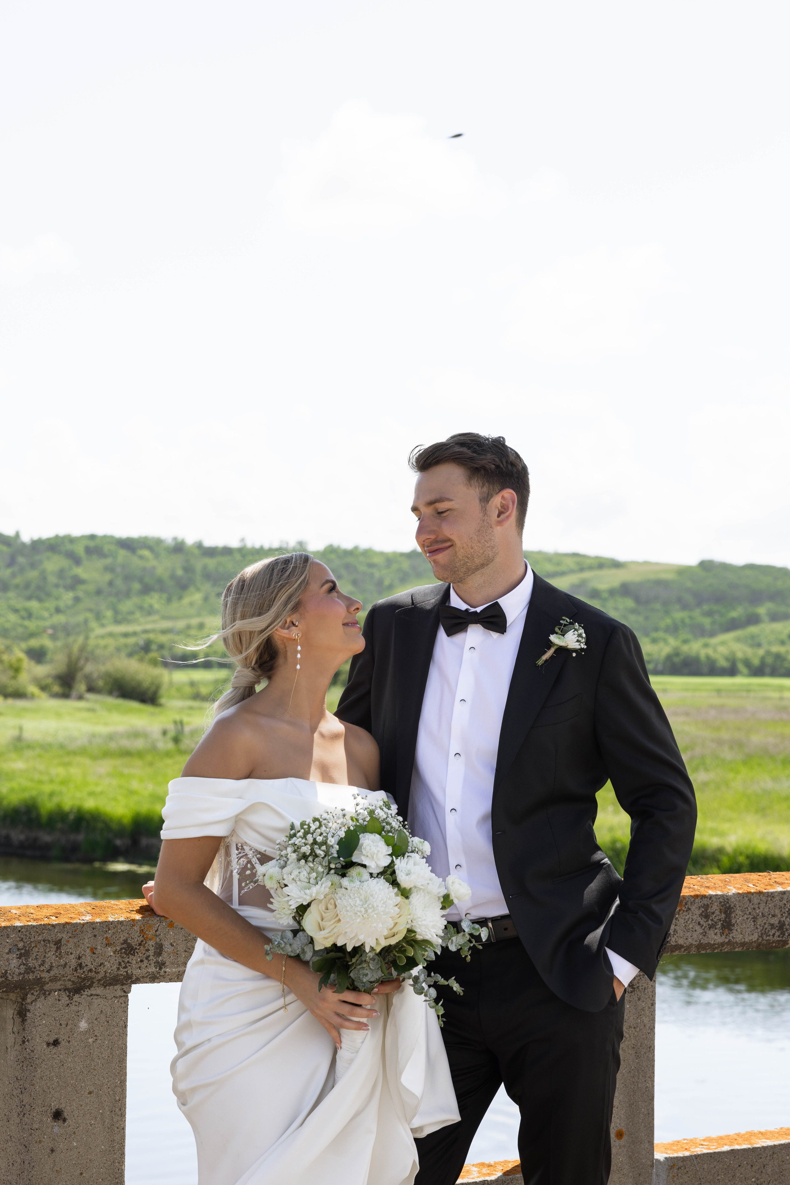 Beautiful Lakeside Wedding Photography. Wedding photography and videography in Regina, Saskatchewan