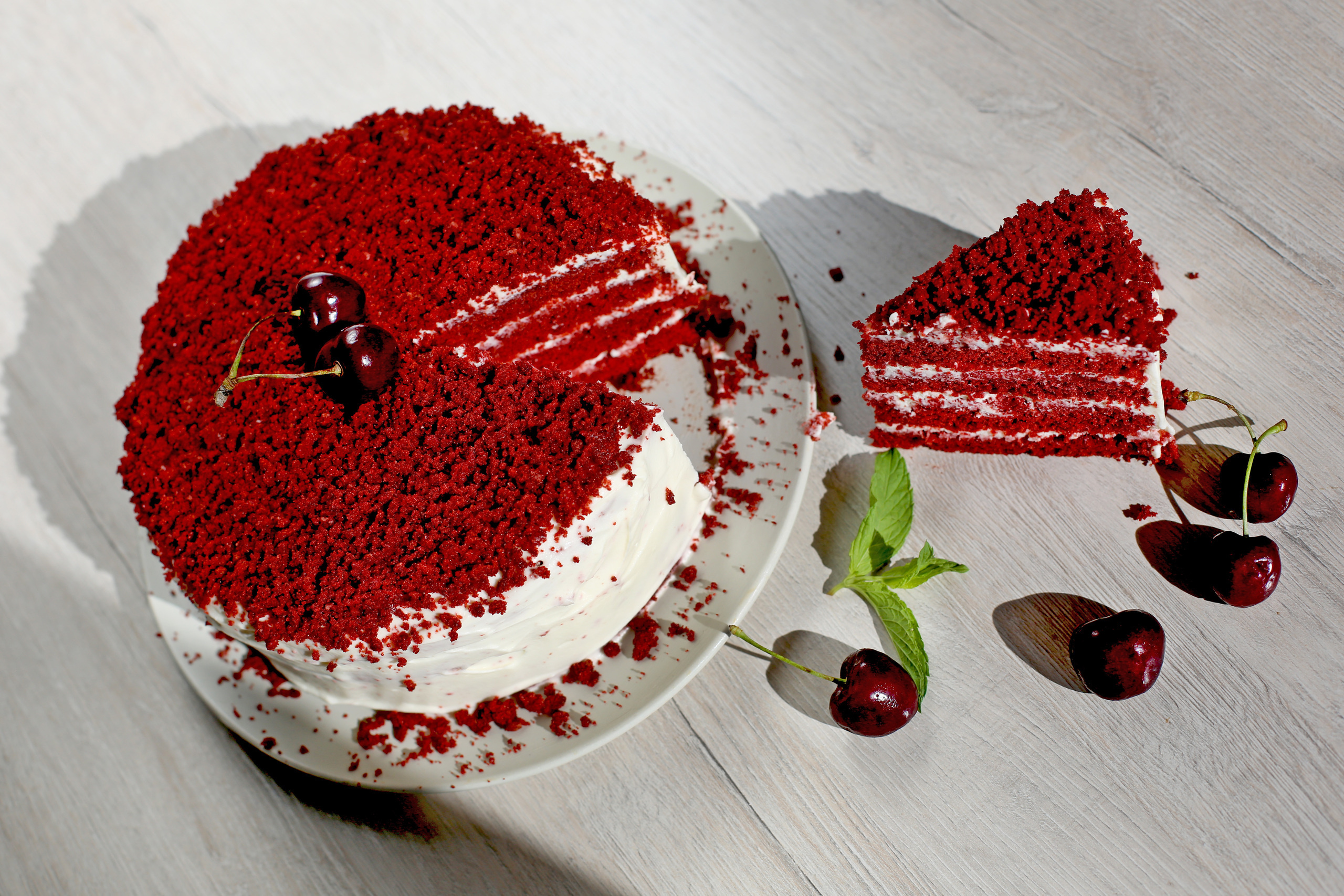 Cupcake, cake red velvet. Wedding and family photographer in Cork, Ireland. Tigran