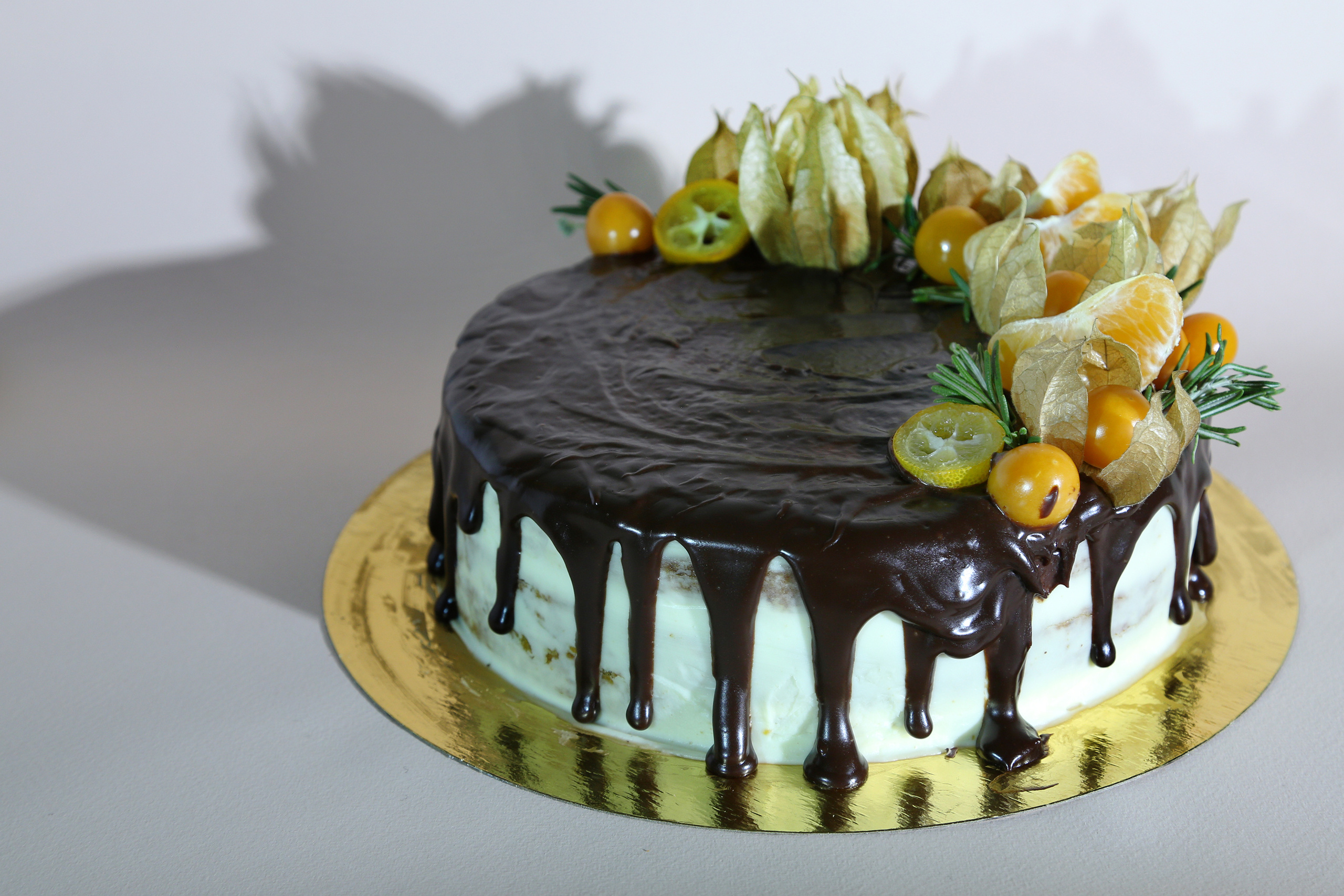 Cupcake, cake red velvet. Wedding and family photographer in Cork, Ireland. Tigran