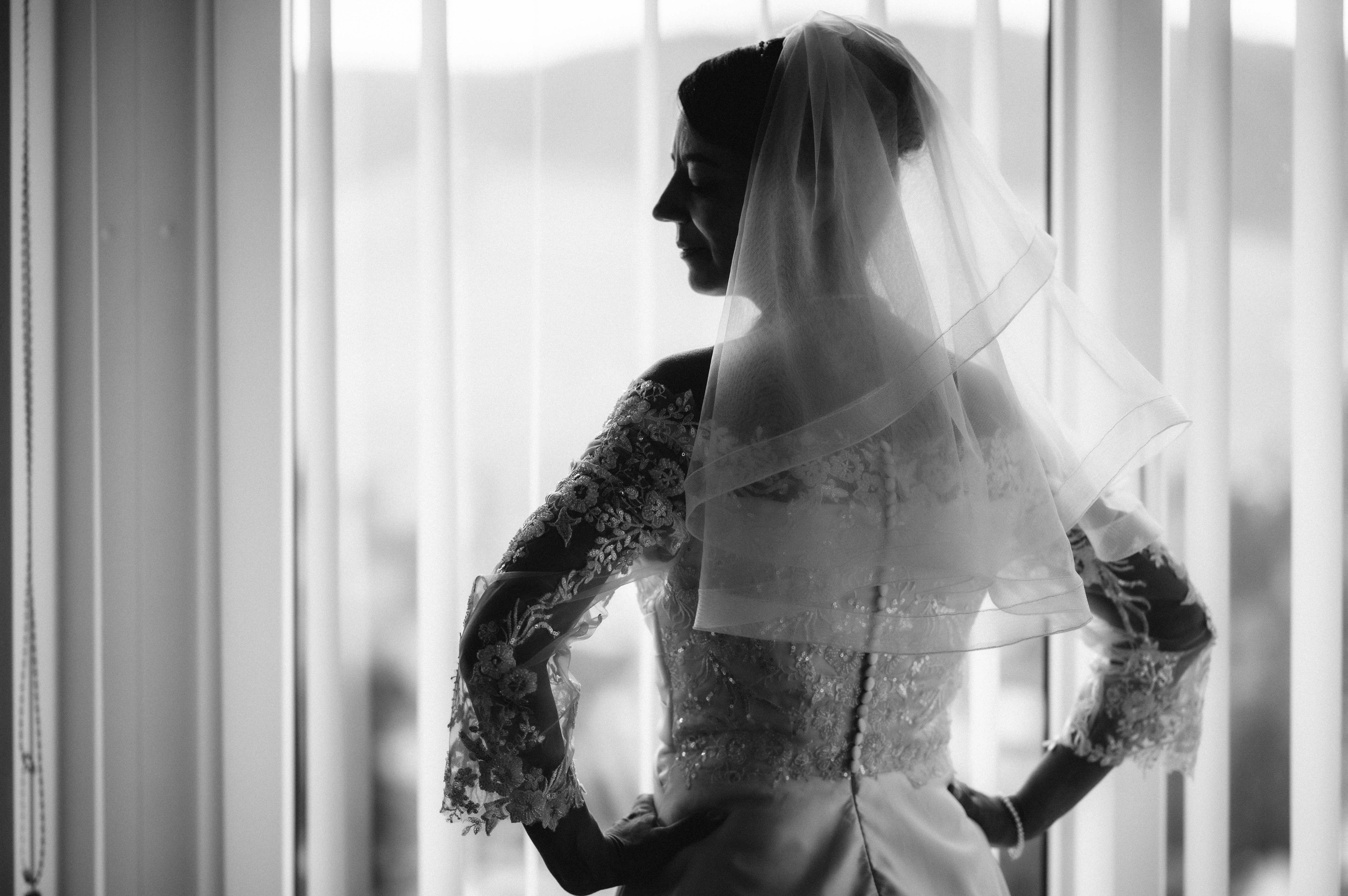 Hochzeitsfotografie Thomas & Elena – Emotionale Hochzeitsreportage in der Schweiz. Authentische, emotionale, zeitlose Hochzeitsfotografie aus Albstadt