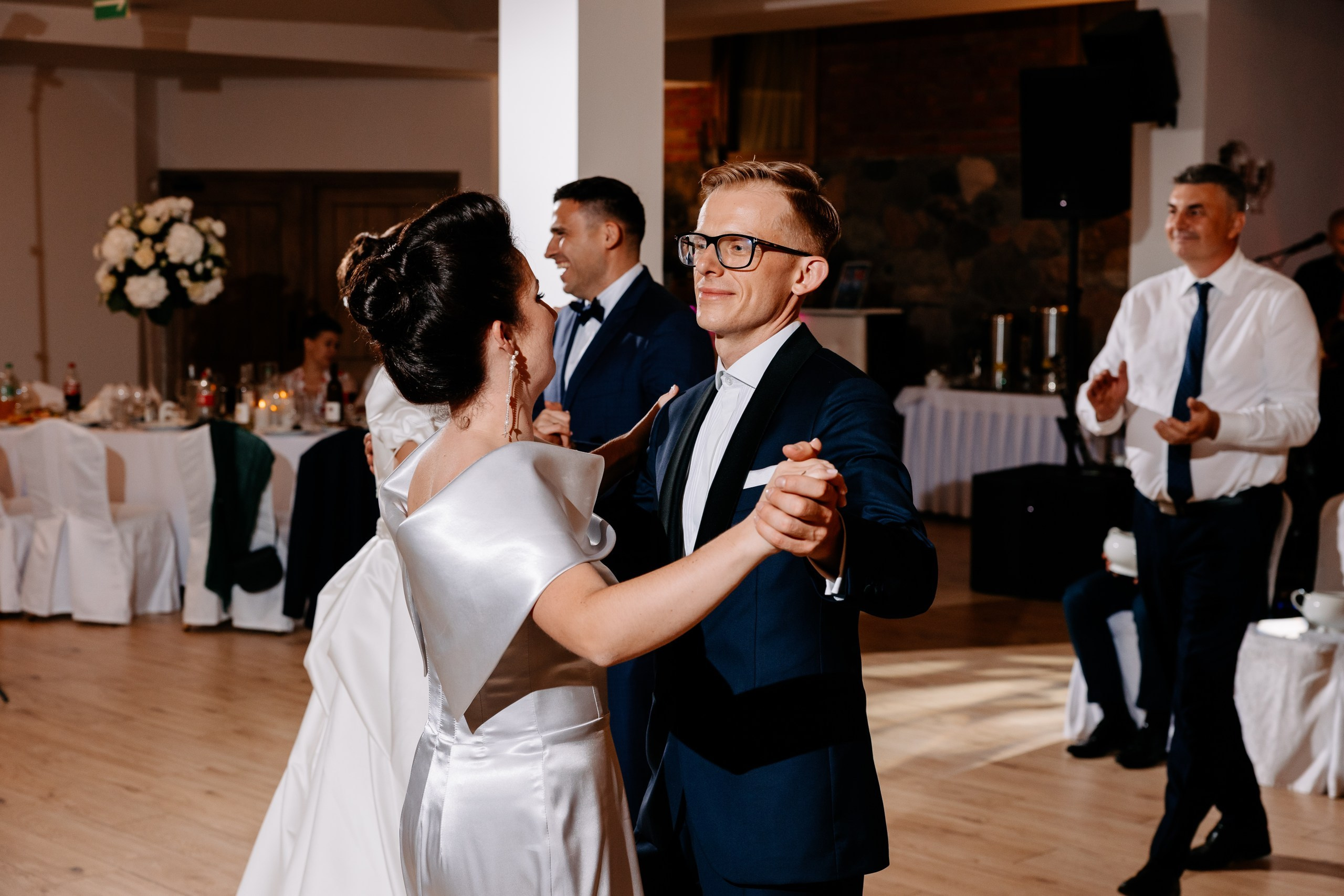 Wiki ♡ Przemek. Fotograf Ślubny Warszawa - Sesje Biznesowe Rodzinne Eventy