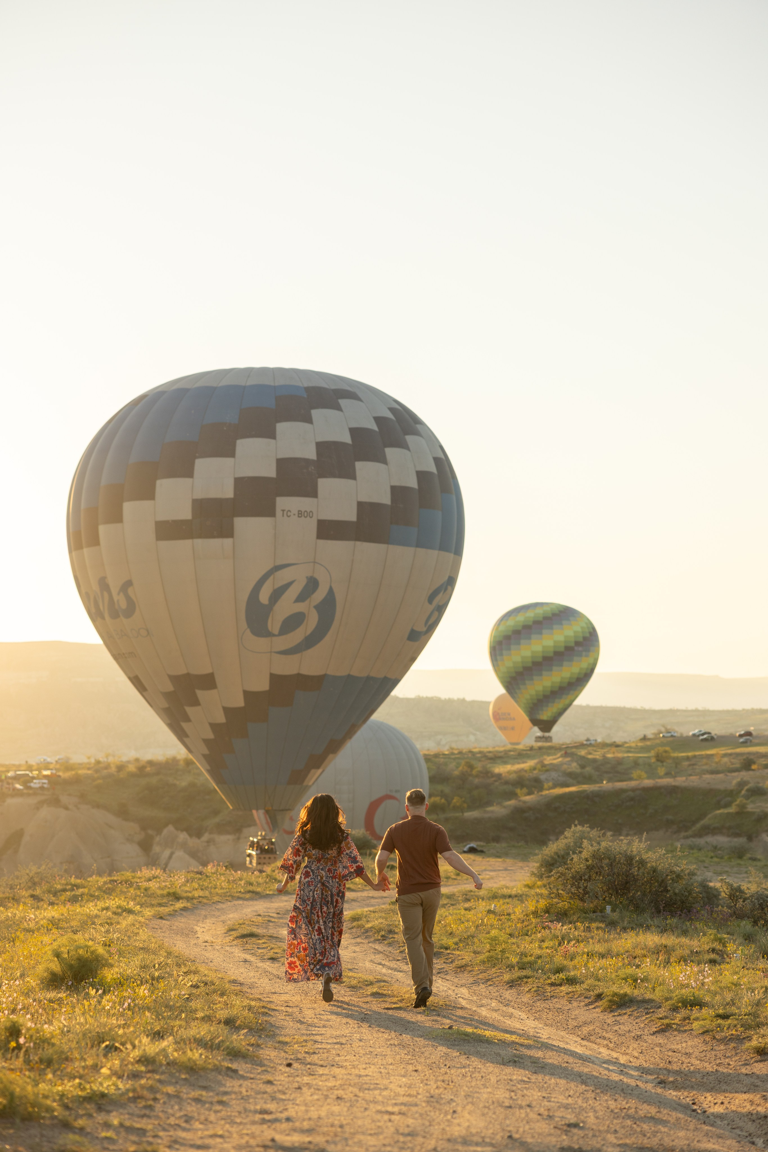 Taylor & Reena. Cappadocia Photographer — Weddings, Elopements & Couple Photoshoots | Julia Ganch