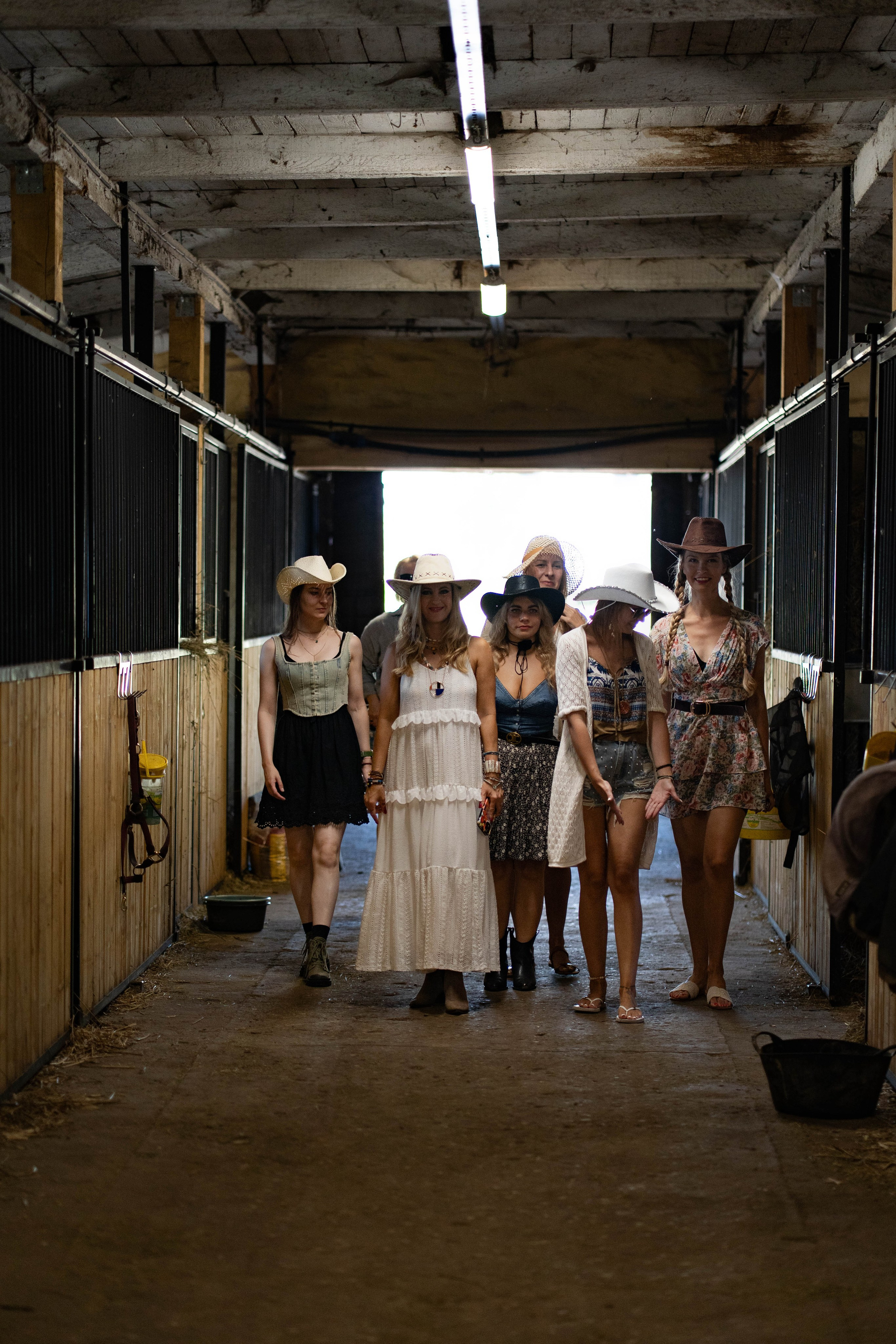 Country girls. Fotografija — Olga Bojarin