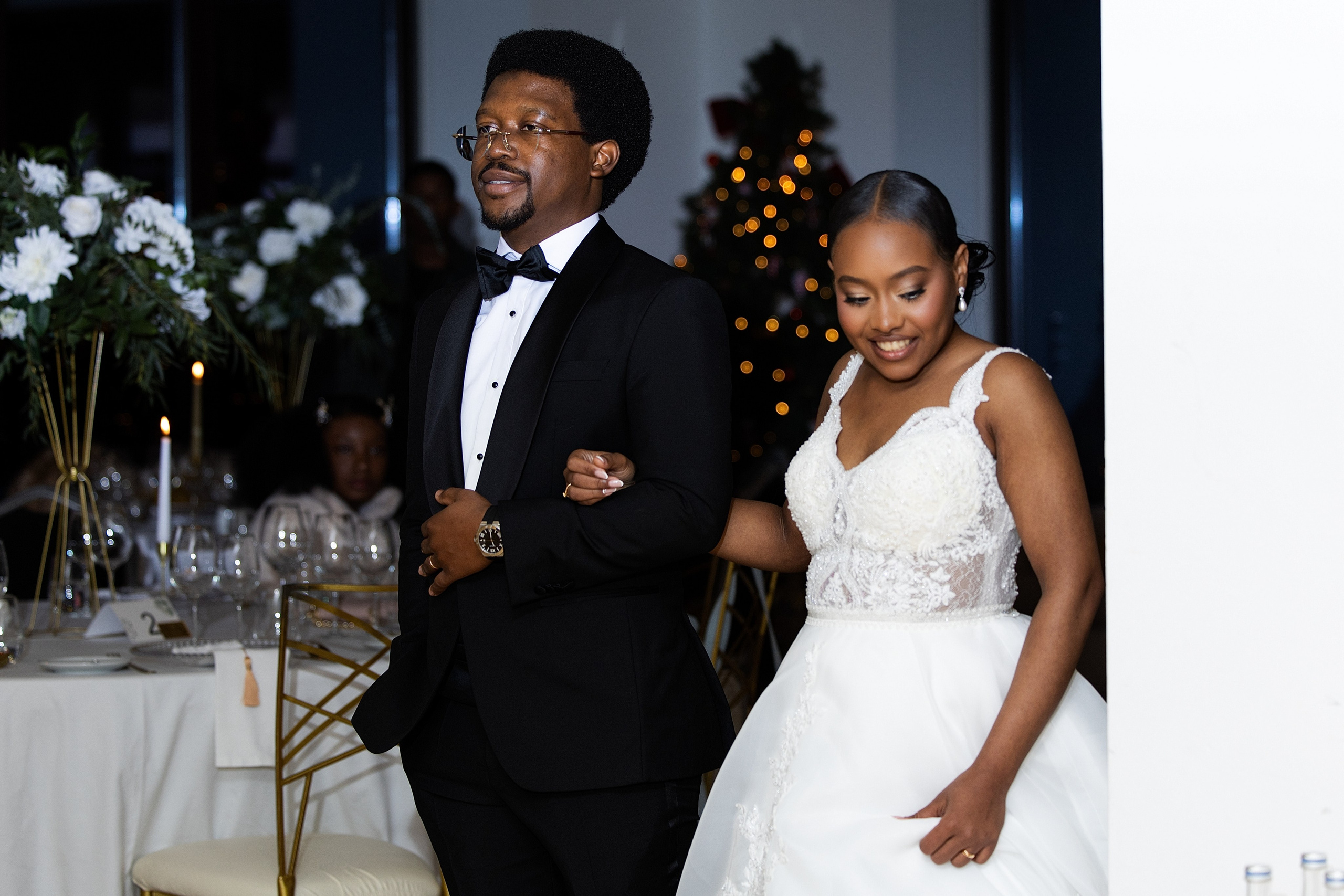 Nawik e Ethson. Fazemos o seu casamento ser lembrado por gerações