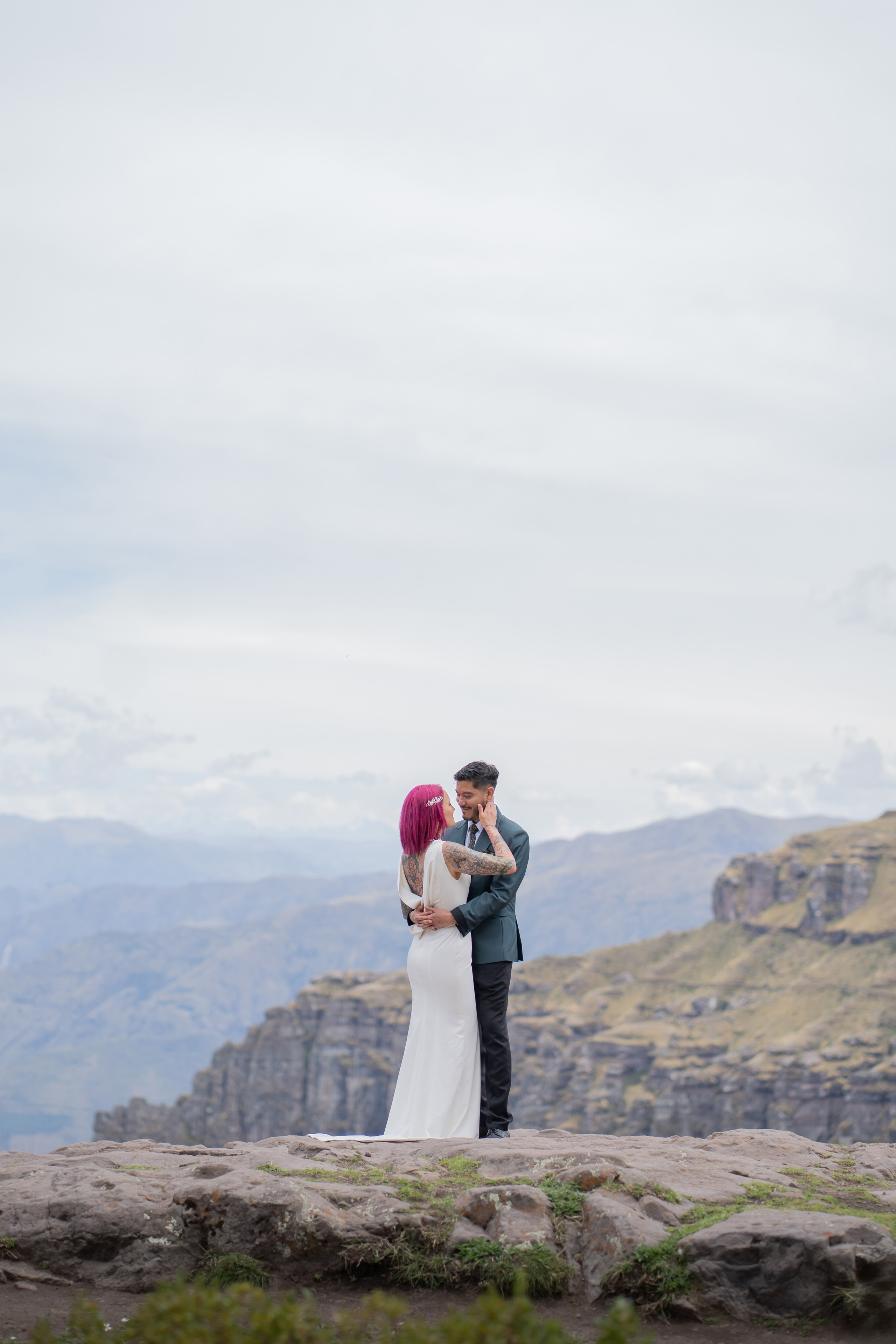Bodas. Harley Valverde fotografo de bodas en Cusco Perú