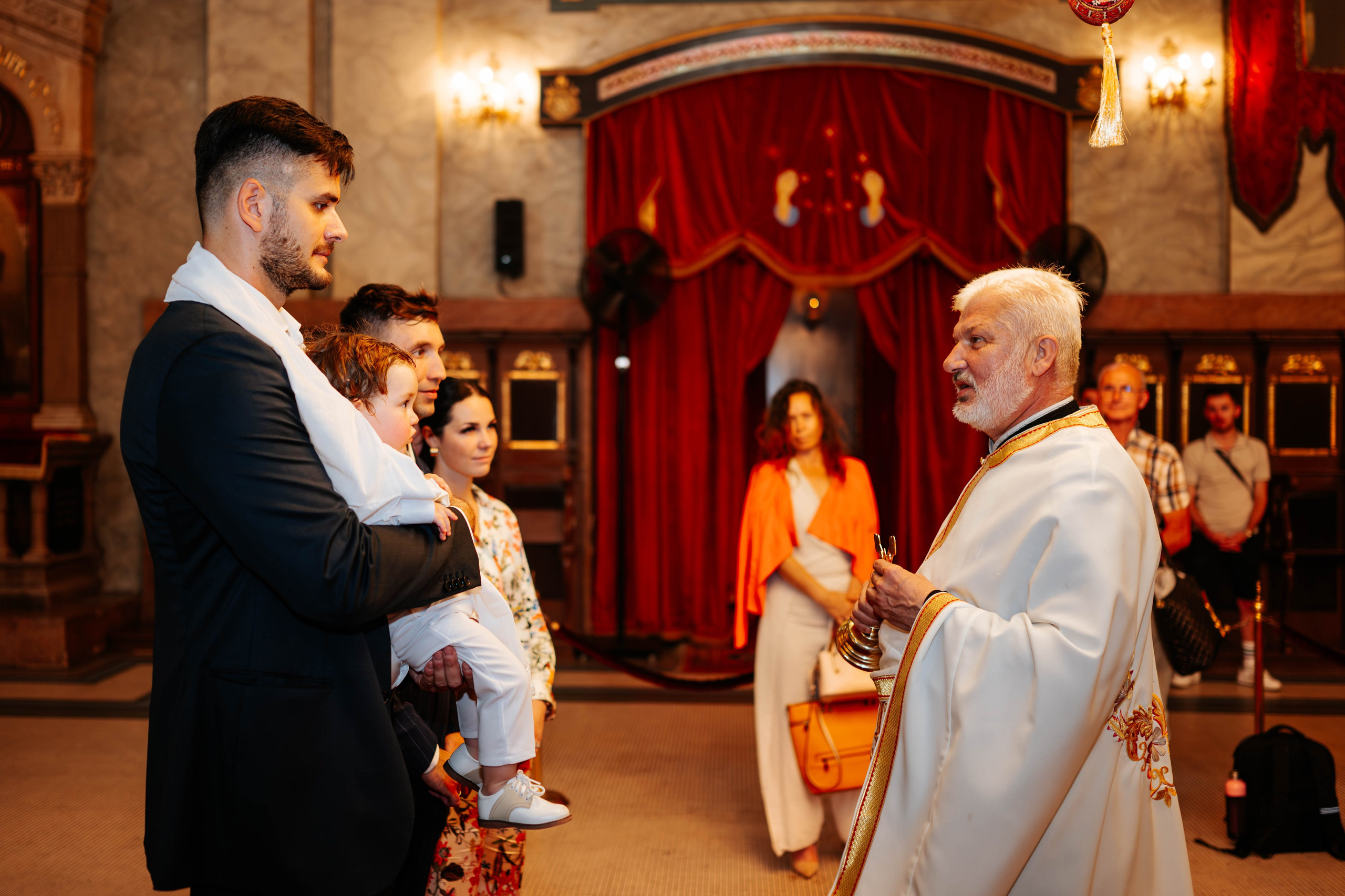 Saint & Igor - krštenje. Dečiji i porodični fotograf