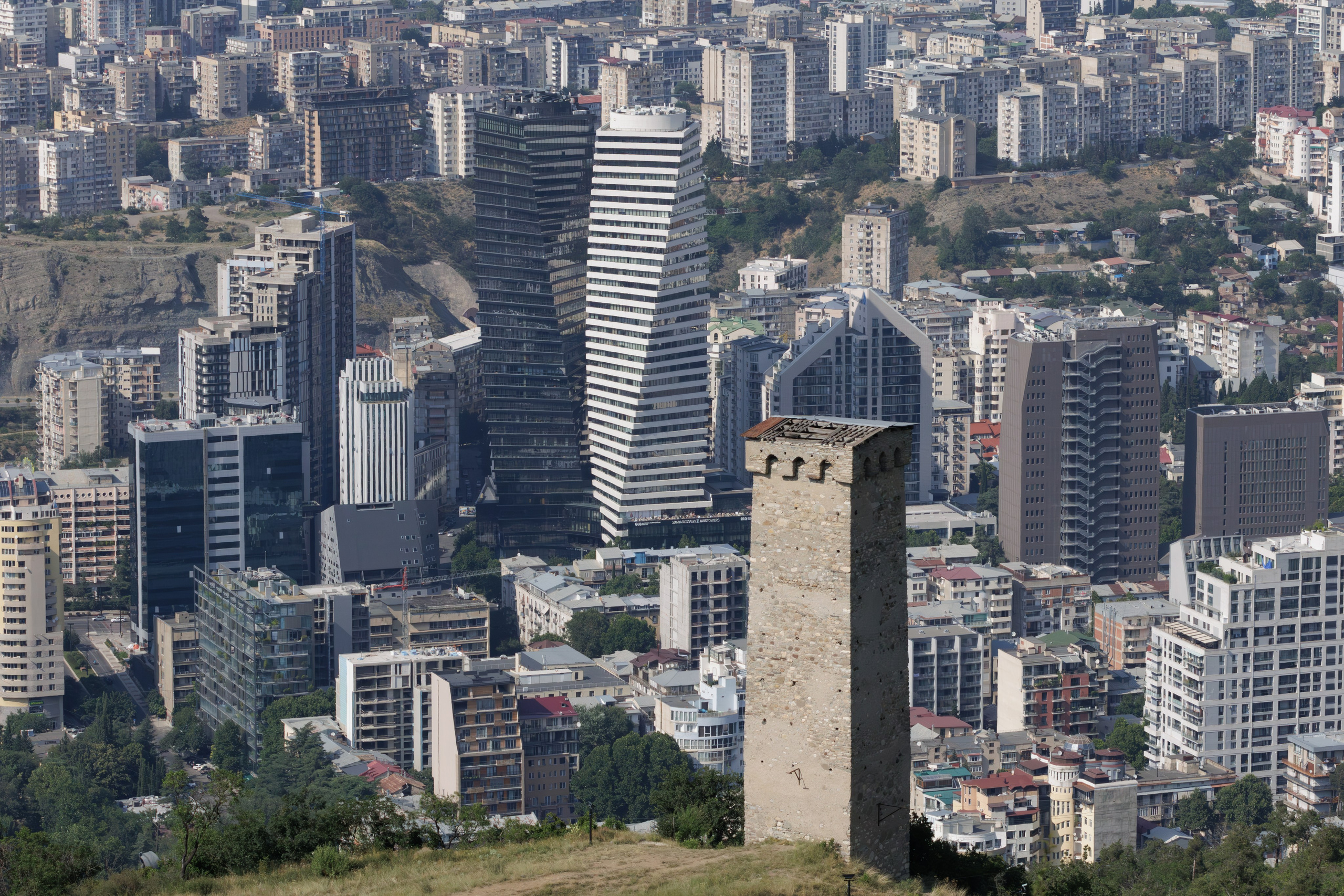 გასეირნება წავკისიდან ვაკის პარკამდე. FramefreeMan