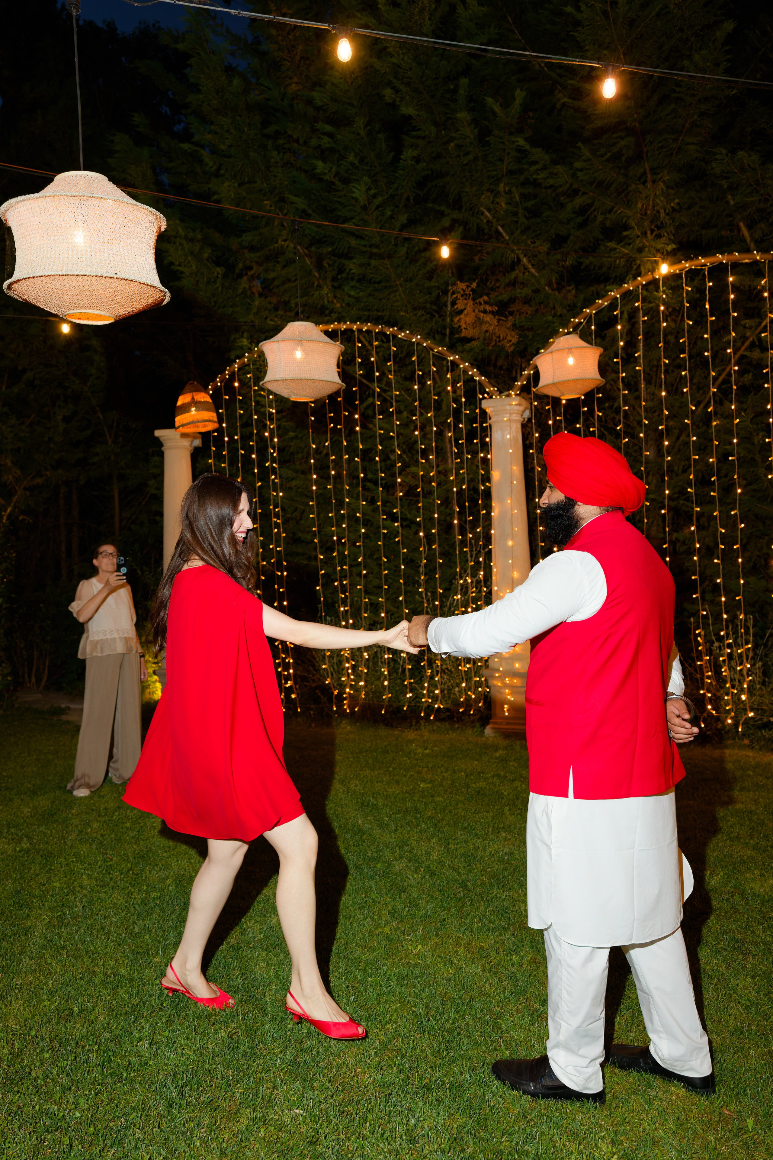 Pizza Party at Tenuta Massini, Florence, Italy. Destination Wedding Photographer — Nikita Burtsev