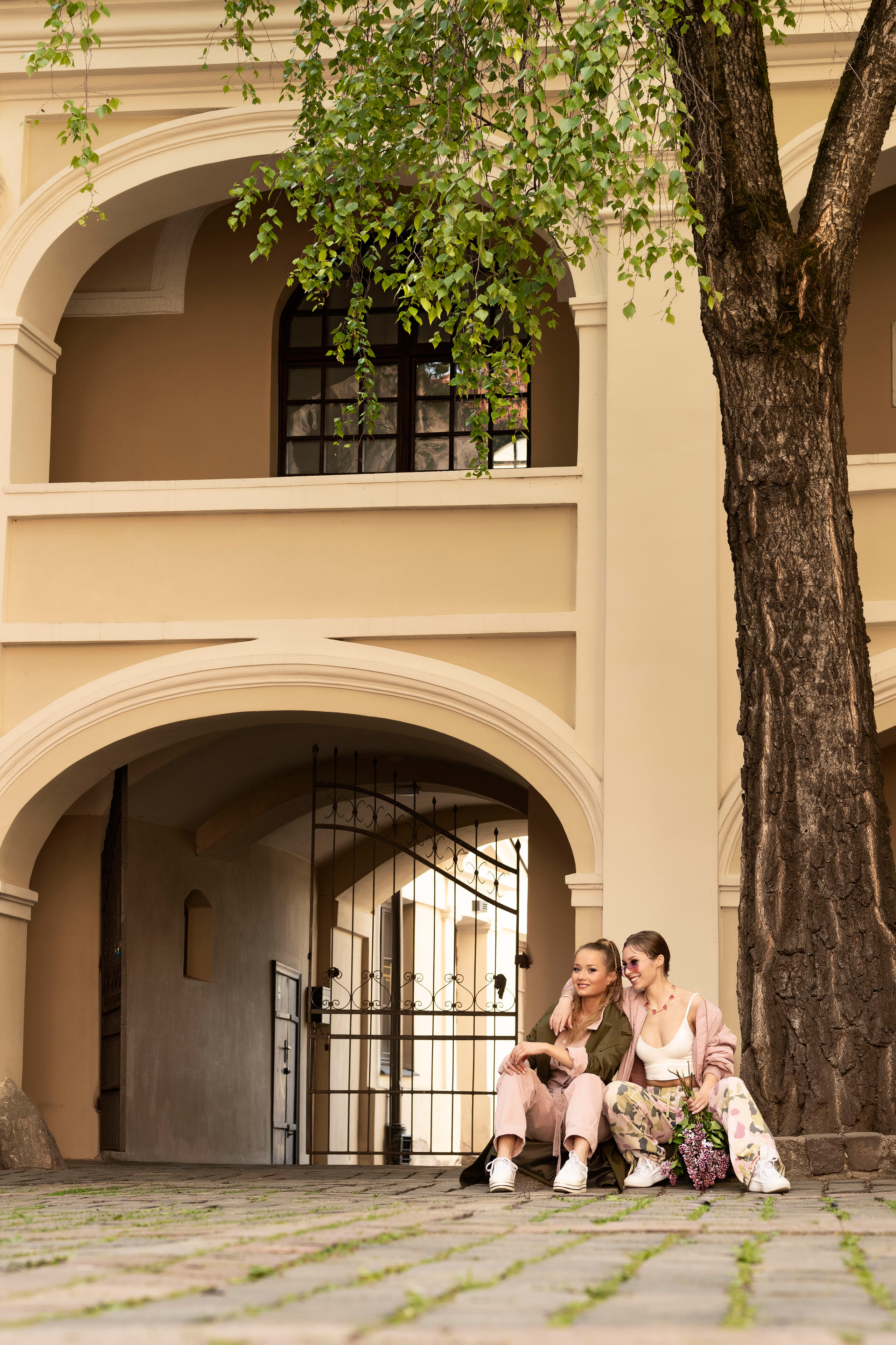 Настя и Соня. Прогулка в Вильнюсе. Анна Григьян — фотограф ретушёр в Даугавпилсе (Латвия)