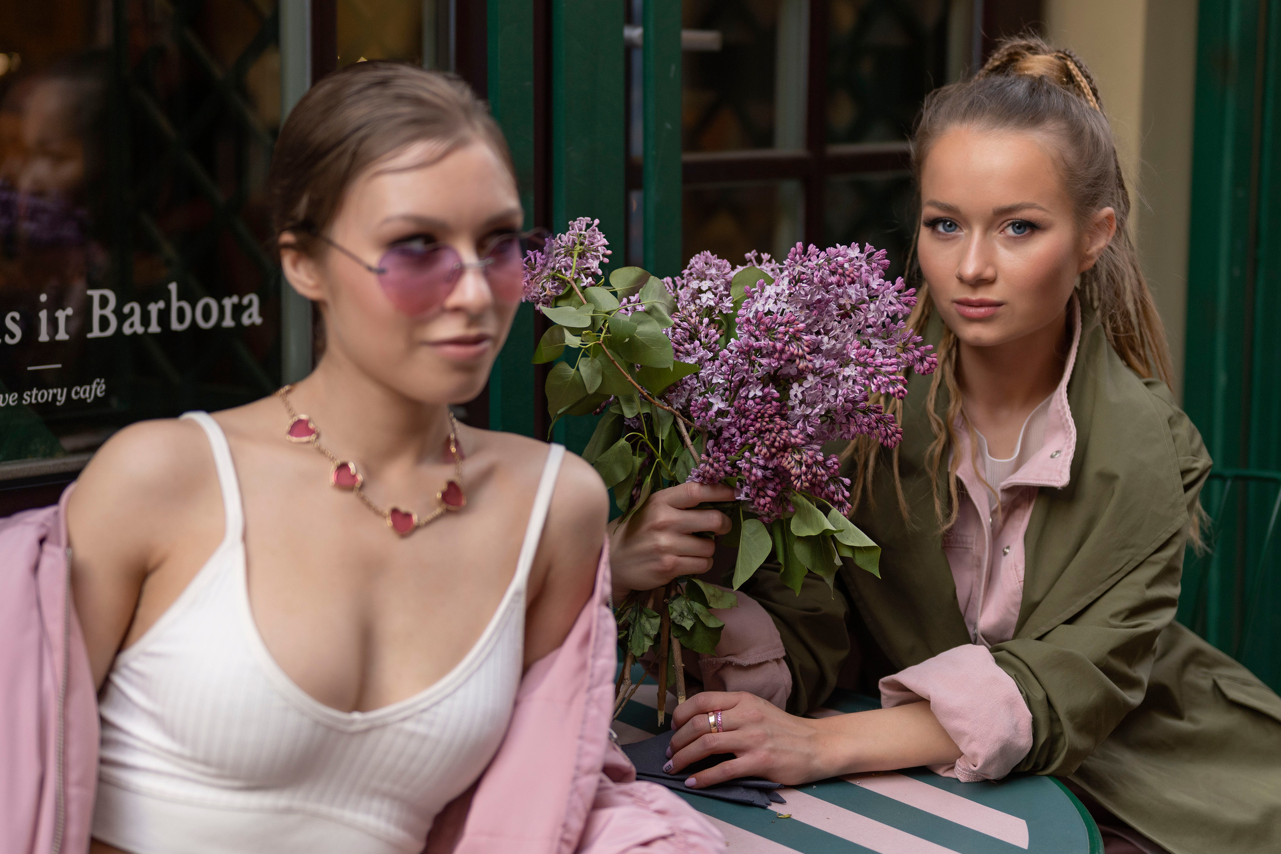 Настя и Соня. Прогулка в Вильнюсе. Анна Григьян — фотограф ретушёр в Даугавпилсе (Латвия)