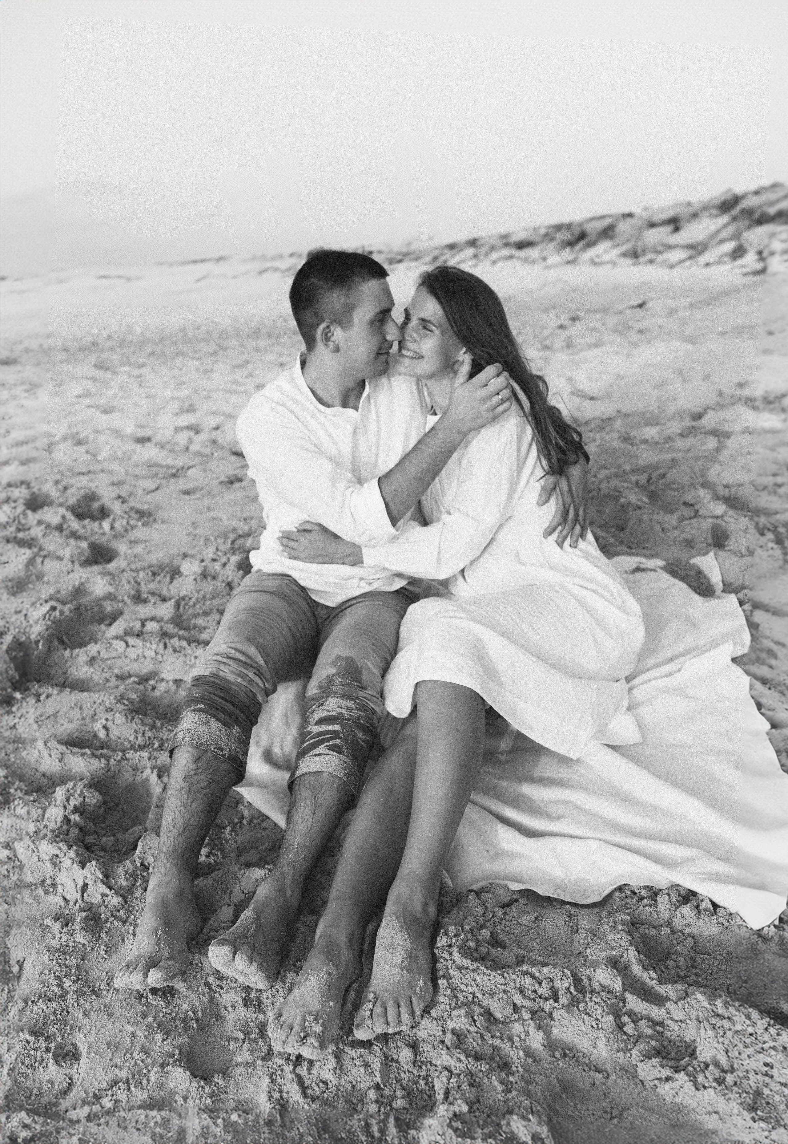 Ksenya’s Family at Hudayriyat island. Professional Photographer Abu Dhabi, Dubai — Yulia Ismoilova | 2025