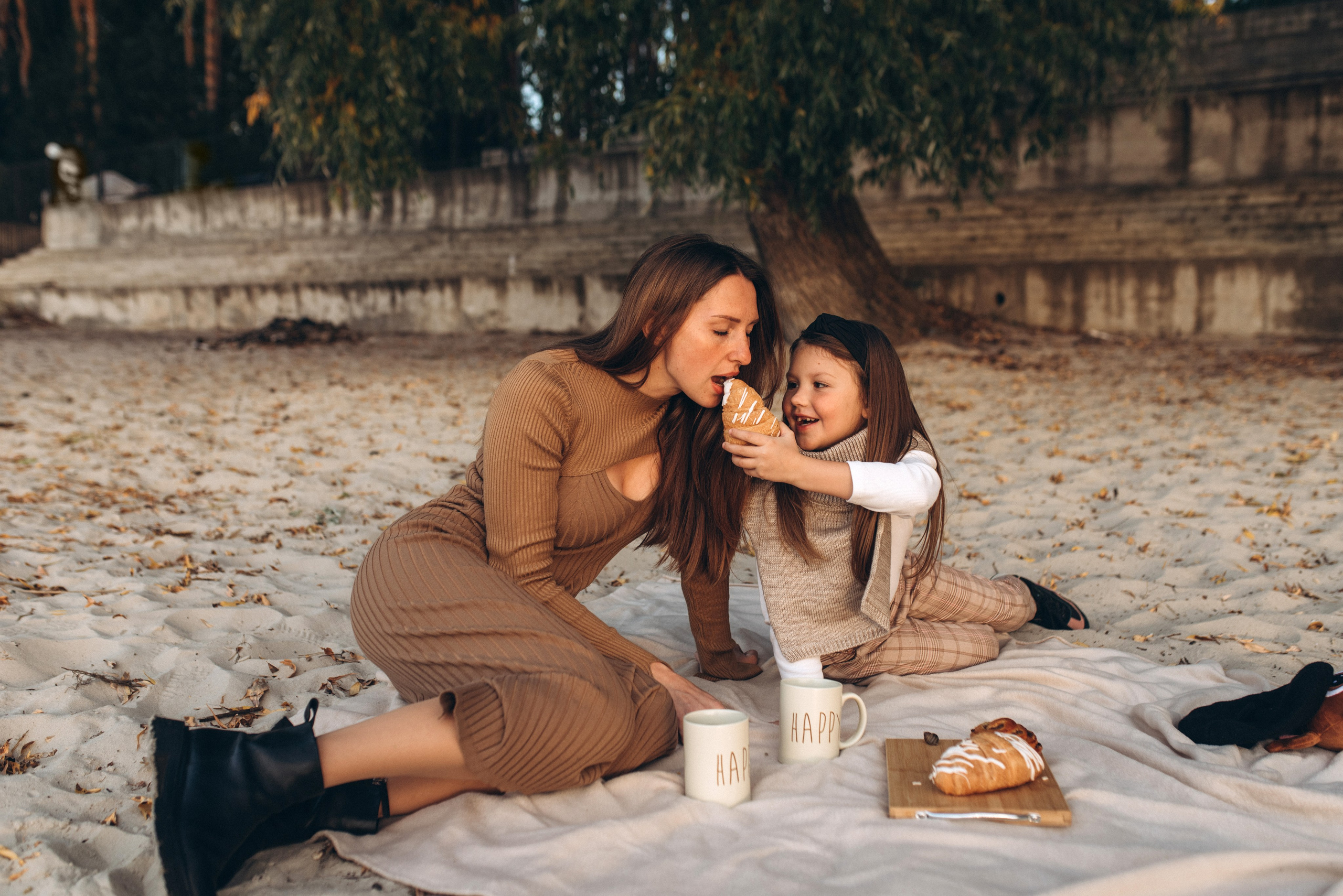 Tatjana & Mila. Familien- und Hochzeitsfotografin. Ich arbeite in Koblenz und Rheinlan