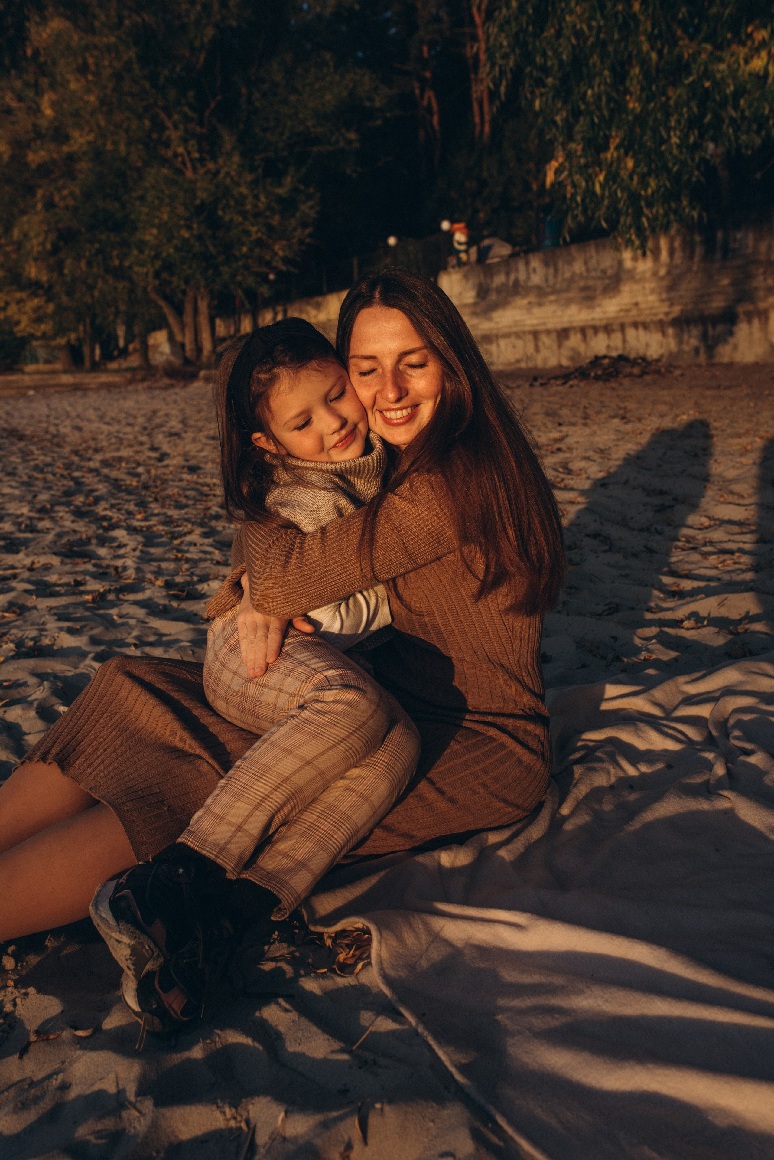 Tatjana & Mila. Familien- und Hochzeitsfotografin. Ich arbeite in Koblenz und Rheinlan