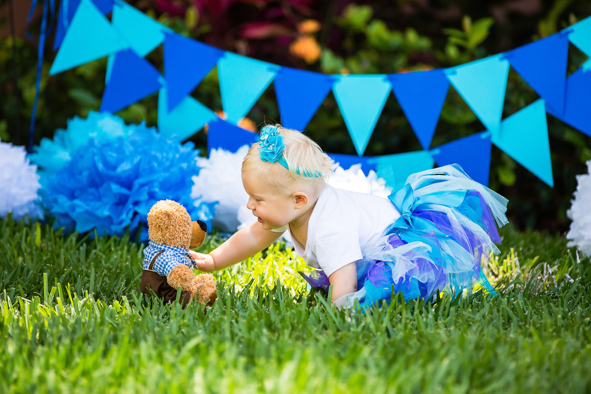 Smash cake photo session in Miami. Miami Family and Event Photographer