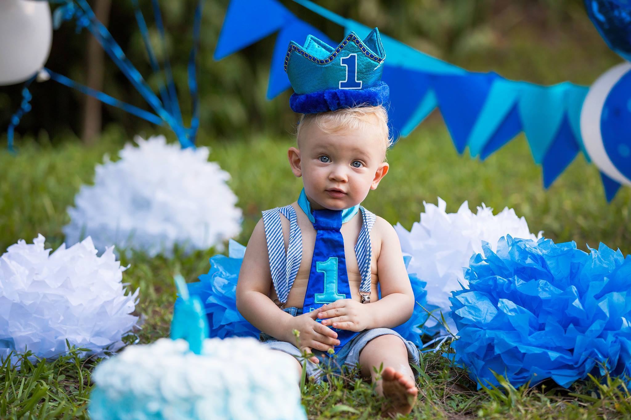 Smash cake photo session in Miami. Miami Family and Event Photographer