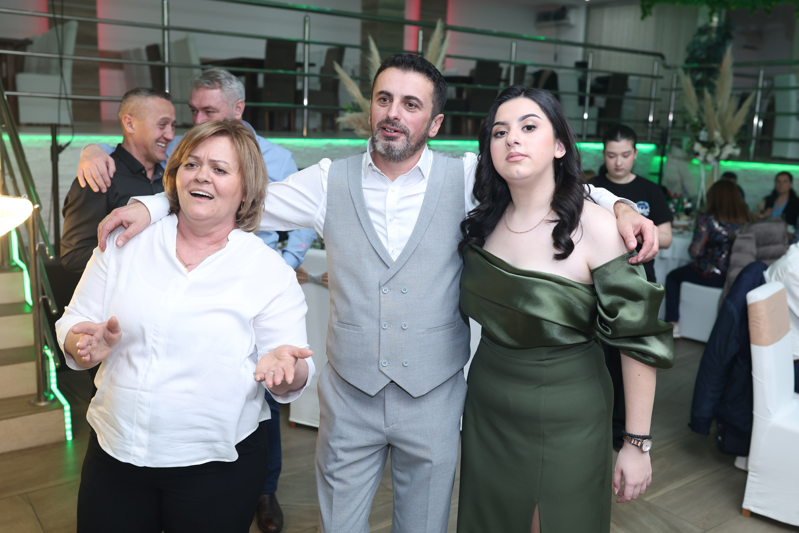 Sarin 18ti rođendan. Foto Simic Jagodina