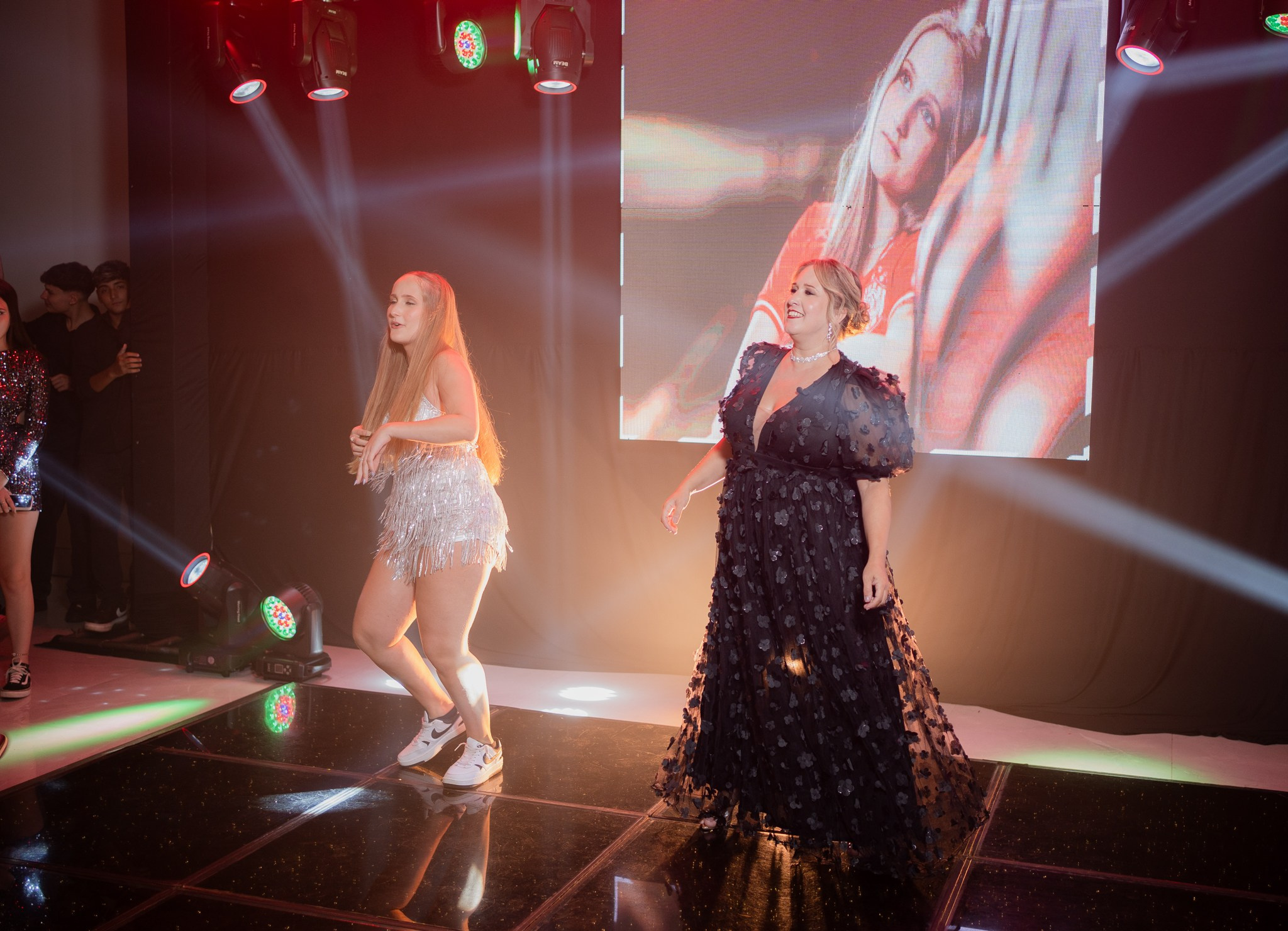 Lara — Hall Palace / Bauru SP. Robson Colaço