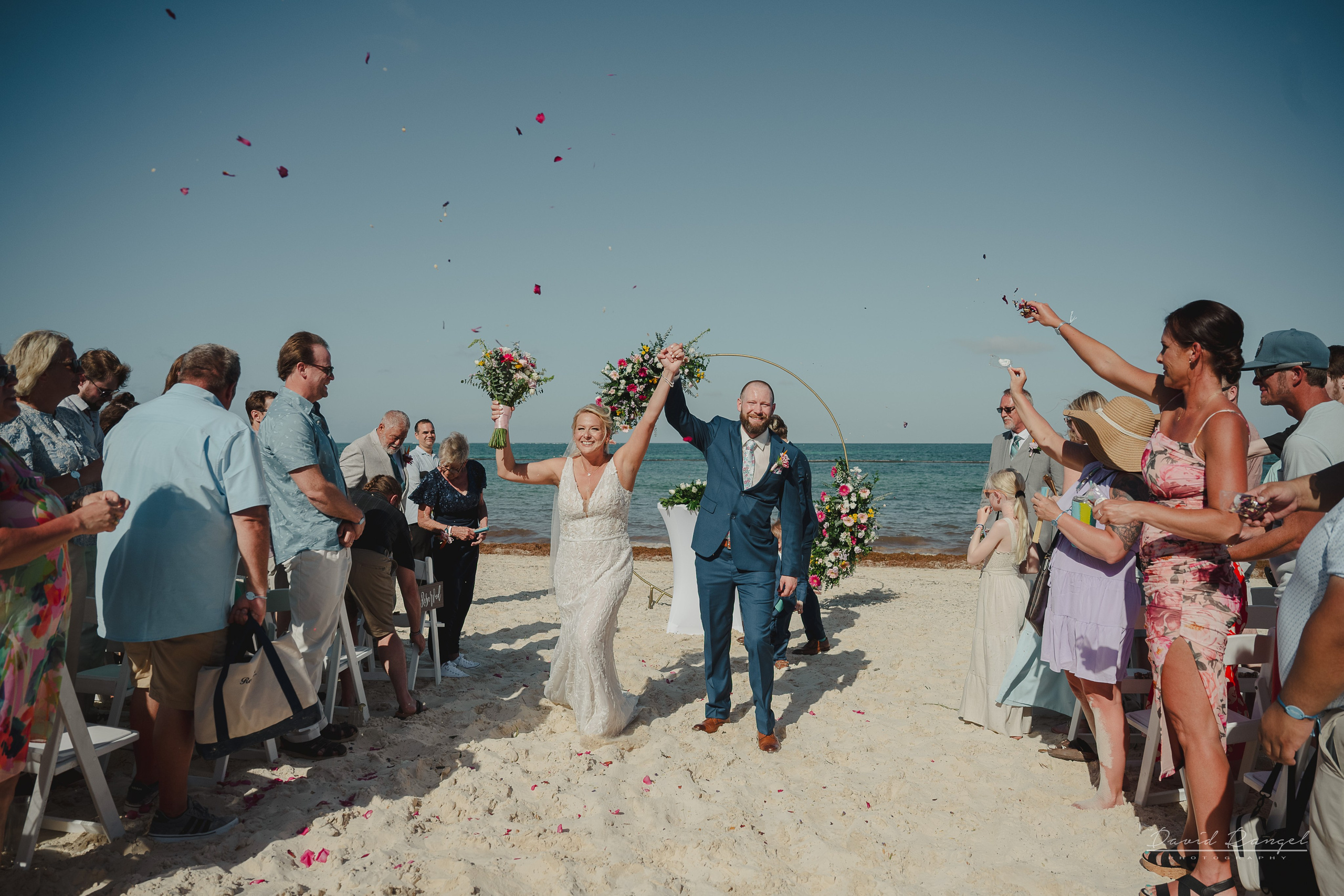 Destination Wedding at Royalton Splash Riviera Cancun. Destination wedding photographer based in Cancun and Riviera Maya with service worldwide