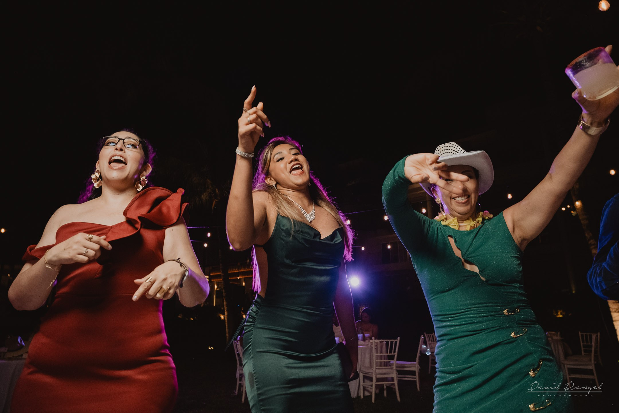 Destination Wedding in the Riviera Maya. Destination wedding photographer based in Cancun and Riviera Maya with service worldwide