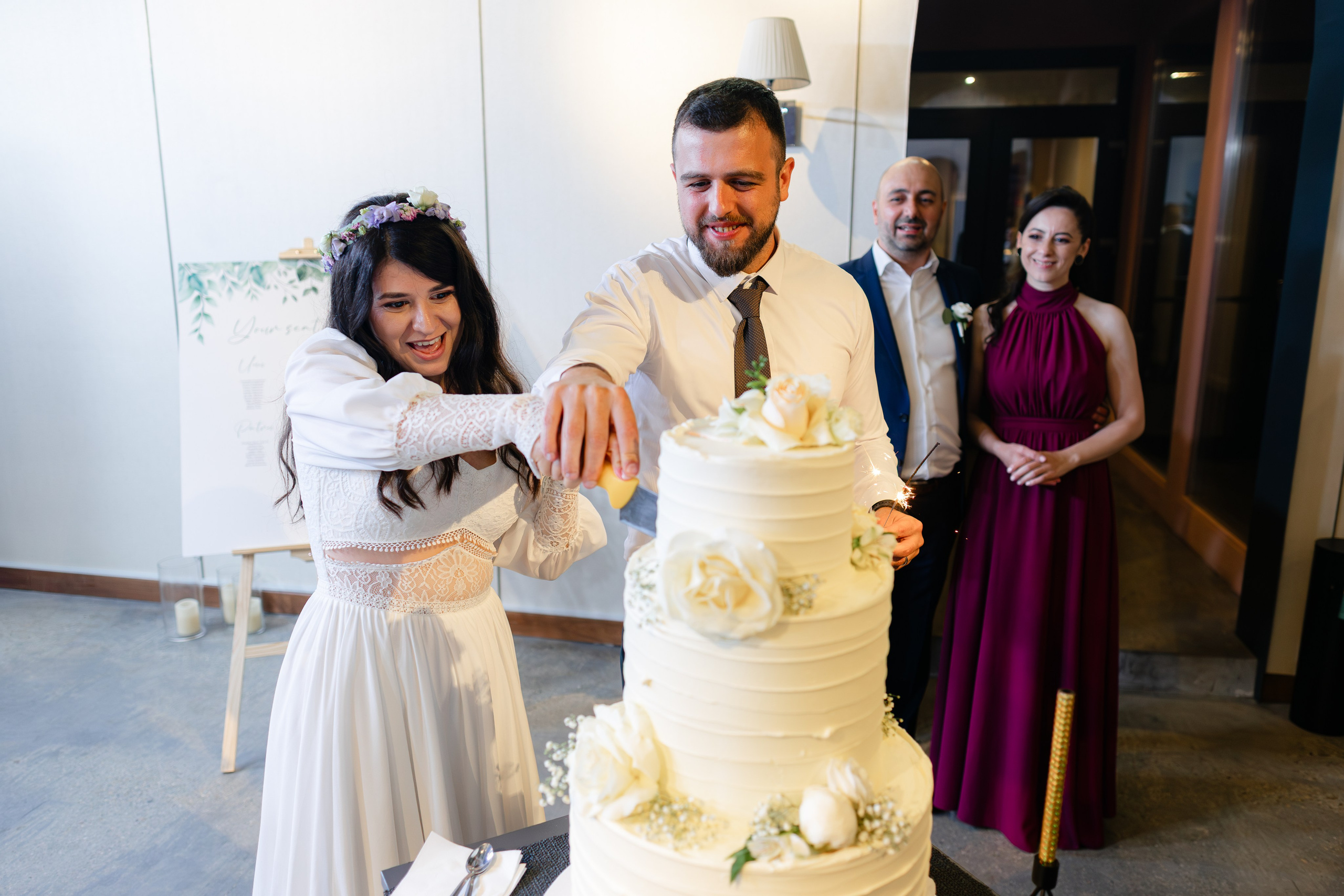 Flori & Cosmin. Main