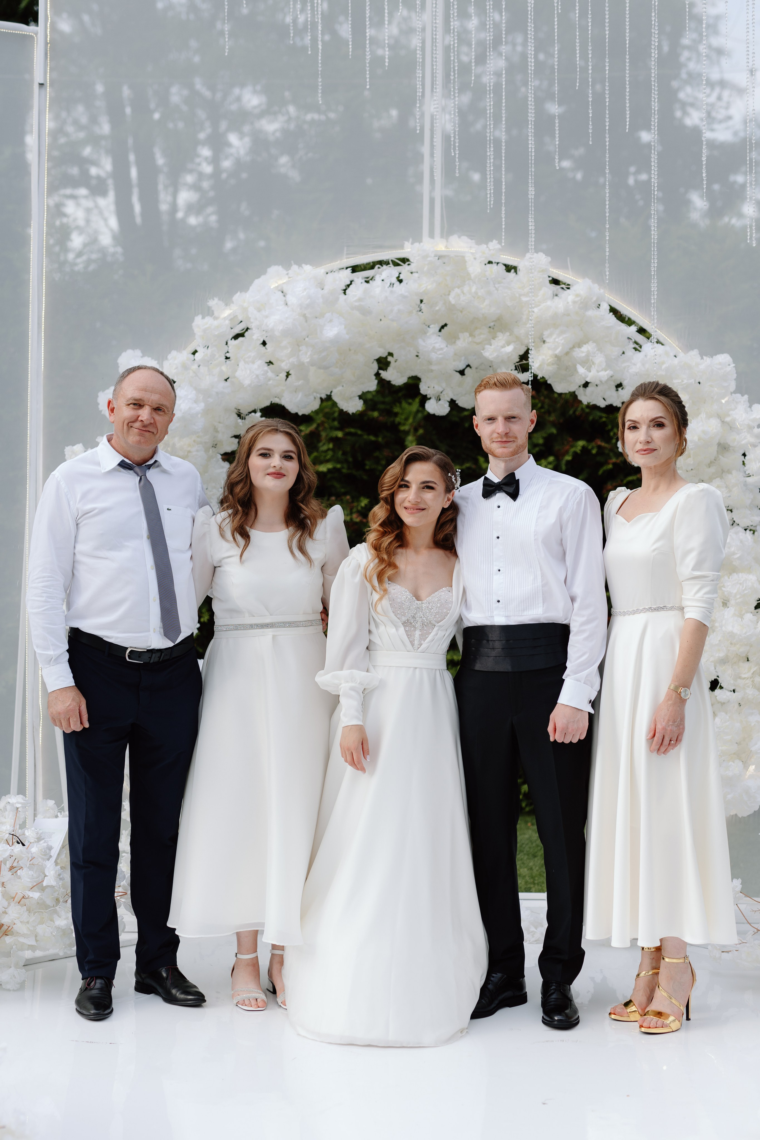 Corina & Dumitru. Main