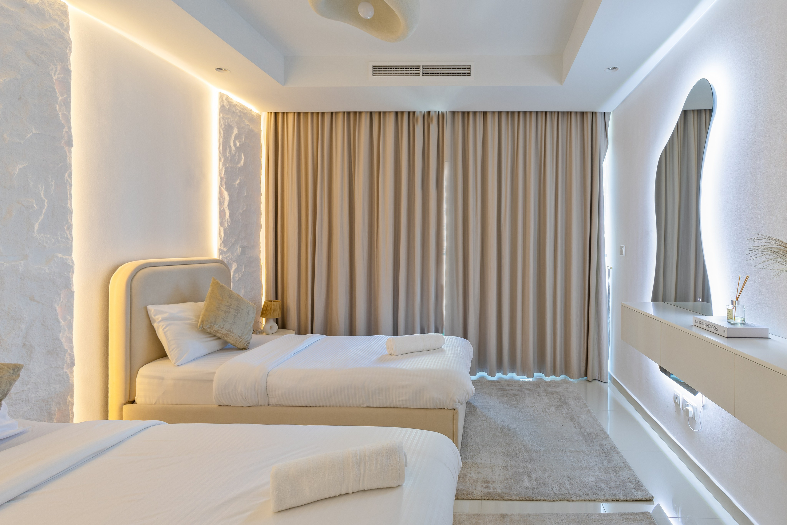 Paramount Midtown. Samy Mar Boy │Portrait, Automotive and Real Estate Photographer