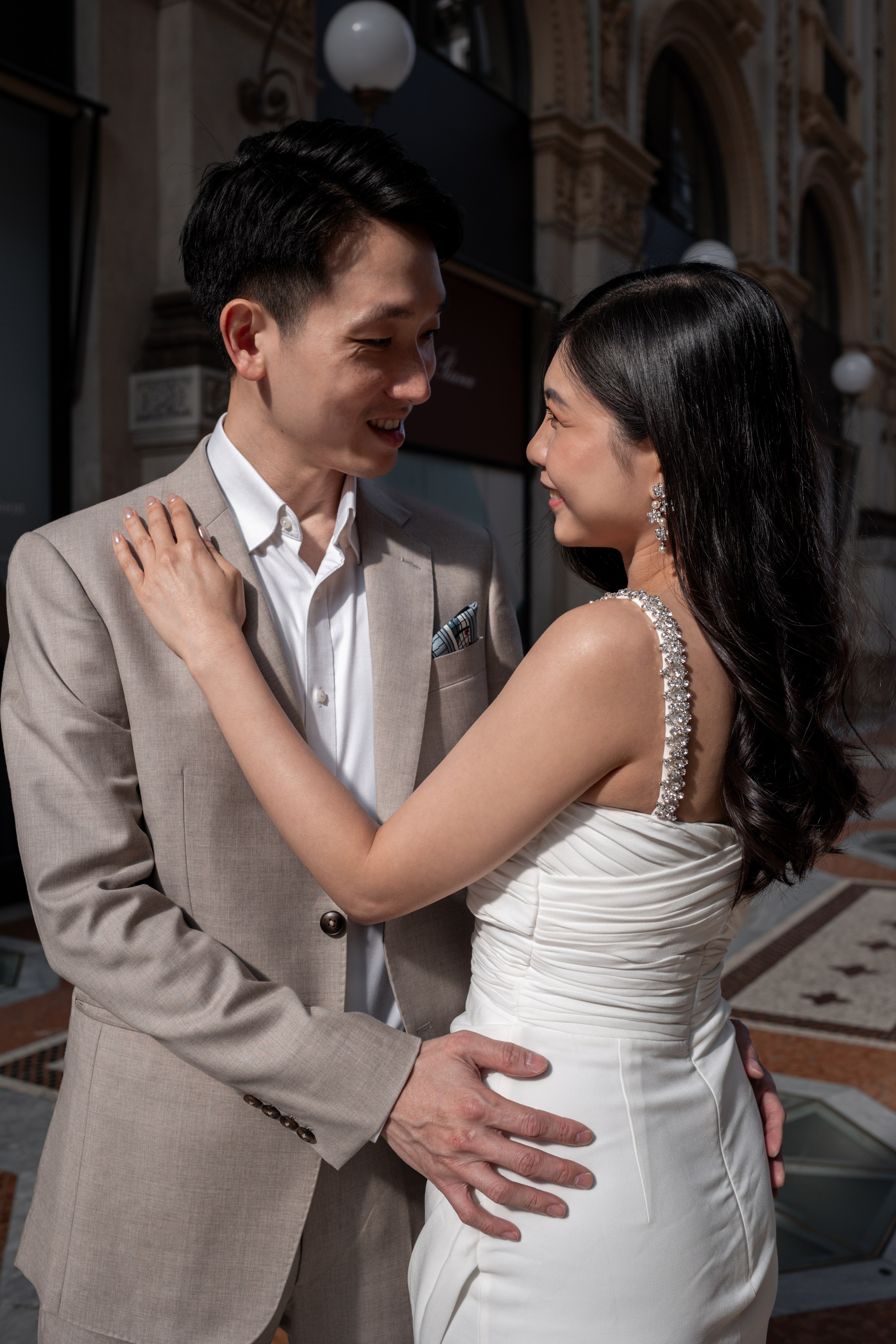 Walk in Milan. Photographer in Milan |Mila Pro Photo