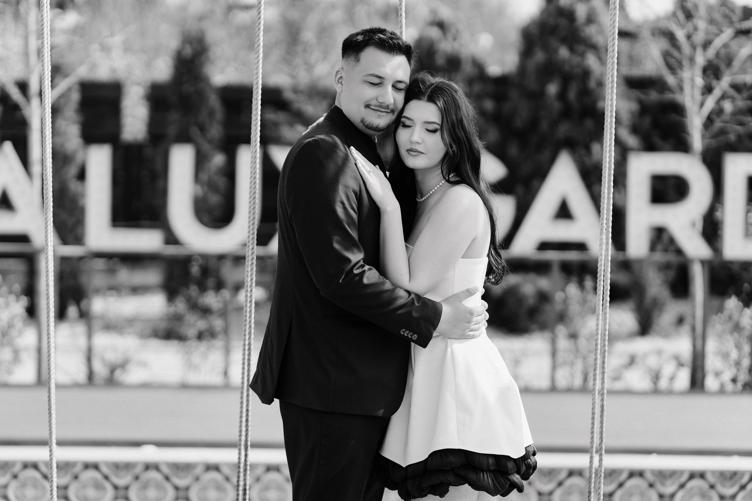 1. Alin Chirilă fotograf stare civilă Cordăreni Botoșani – Răzvan și Andra în ziua cununiei civile, emoții reale surprinse natural2. fotograf stare civilă Cordăreni Botoșani AlinoFotoStudio – miri fericiți după ceremonia civilă alături de familie3. Alin Chirilă fotograf Botoșani – Răzvan și Andra la starea civilă din Cordăreni4. fotograf nuntă Botoșani Alin Chirilă – ședință foto de cuplu în grădina de vară Casa Lux5. AlinoFotoStudio fotograf stare civilă Botoșani – portrete romantice cu Răzvan și Andra după cununia civilă6. fotograf evenimente Botoșani Alin Chirilă – miri și nași la restaurant Indigo - Casa Lux7. fotograf Cordăreni Botoșani – moment emoționant la semnarea actelor de căsătorie surprins de Alin Chirilă8. Alin Chirilă povestitor prin fotografie – stare civilă elegantă în județul Botoșani9. fotograf cununie civilă Botoșani – cadre naturale cu familia și apropiații la Casa Lux10. AlinoFotoStudio fotograf nuntă Botoșani – Răzvan și Andra la începutul unei noi povești de iubire - fotograf-Botoșani-fotograf-nuntă-Botoșani-fotograf-evenimente-Botoșani-servicii-foto-video-Botoșani-cununie-civilă-Cordăreni-Alin-Chirilă-fotograffotograf-nuntă-Botoșani-fotograf-stare-civilă-Botoșani-fotograf-Cordăreni-fotograf-evenimente-AlinoFotoStudioservicii-foto-video-Botoșani-fotograf-profesionist-Botoșani-fotograf-cununie-civilă-fotograf-nuntă-Cordărenifotograf-evenimente-Botoșani-fotograf-botez-Botoșani-fotograf-nuntă-Botoșani-Alin-Chirilă-povestitor-prin-fotografiefotograf-Botoșani-fotograf-Suceava-fotograf-Iași-fotograf-nuntă-moldova-servicii-foto-videofotograf-cununie-civilă-Botoșani-fotograf-stare-civilă-Cordăreni-fotograf-miri-Botoșanifotograf-restaurante-Botoșani-fotograf-Casa-Lux-Botoșani-fotograf-petrecere-eveniment-BotoșaniAlinoFotoStudio-fotograf-Botoșani-fotograf-nuntă-premium-fotograf-evenimente-private-Botoșanifotograf-nuntă-ieftin-Botoșani-fotograf-bun-Botoșani-fotograf-recomandat-Botoșani-servicii-fotofotograf-miri-Botoșani-fotograf-love-story-Botoșani-fotograf-ședință-foto-Botoșani-fotograf-cuplu