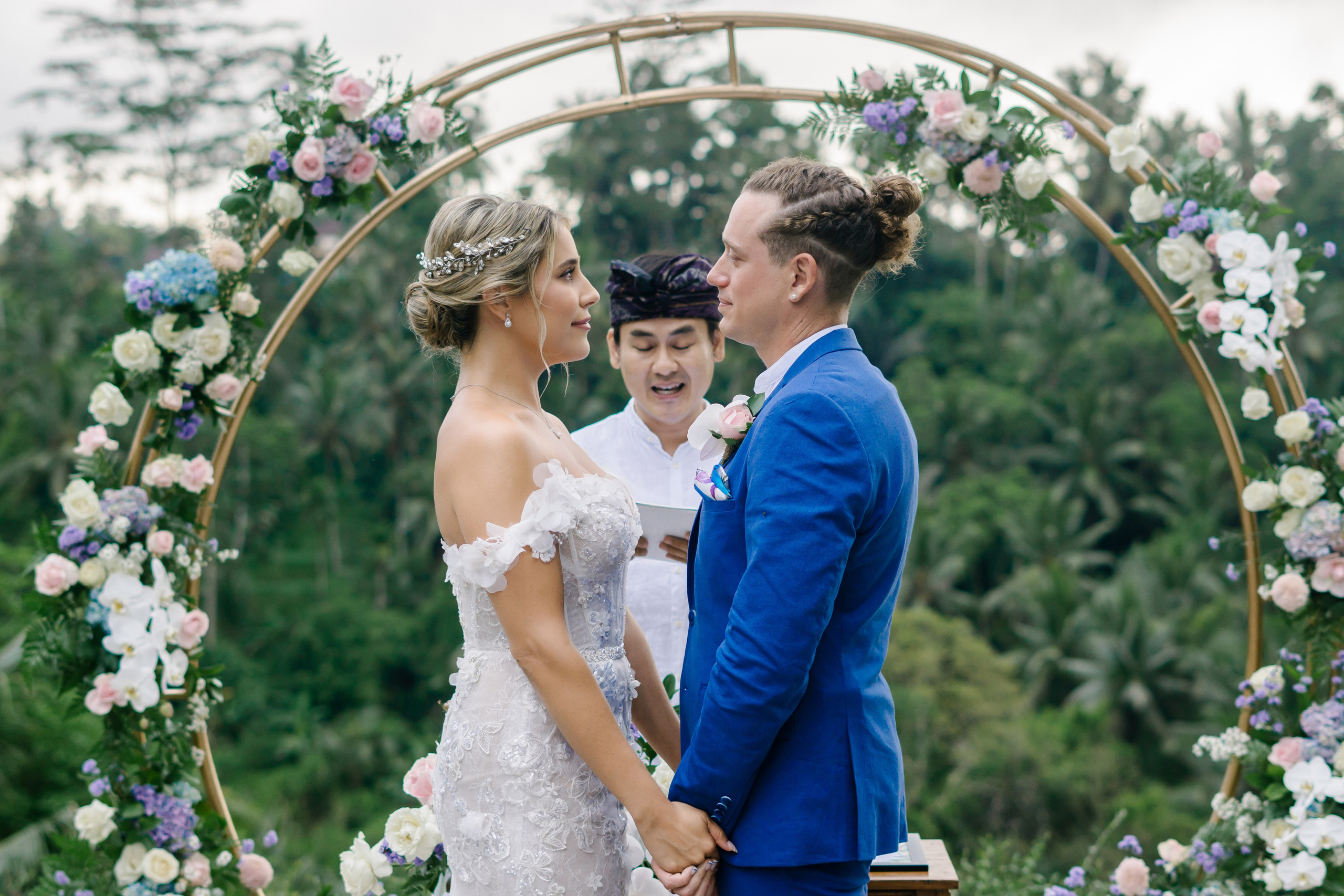 Jamie & Jordan. Female Photographer in Bali