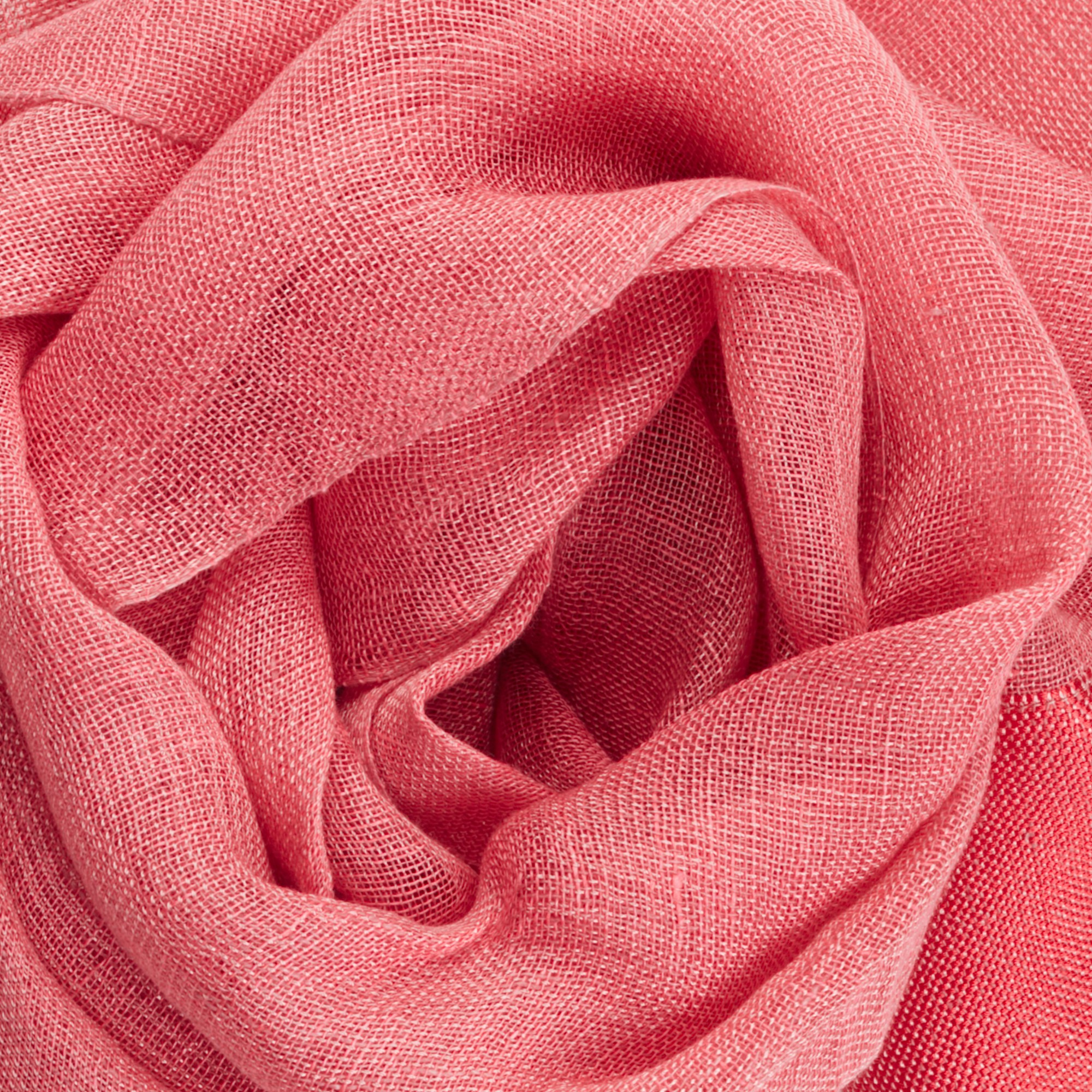 PRIEKŠMETI. Fotogrāfs Rīgā Aivars Tipsis