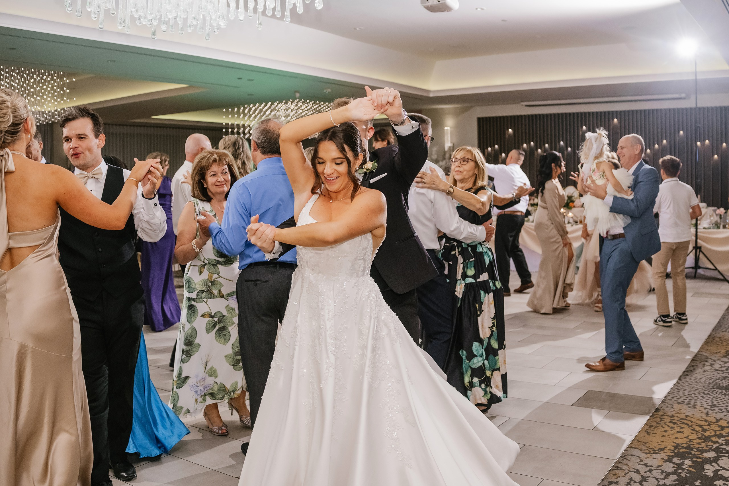 09.06.2025 Wedding. Wedding family event photographer in Chicago Nick Yushevich