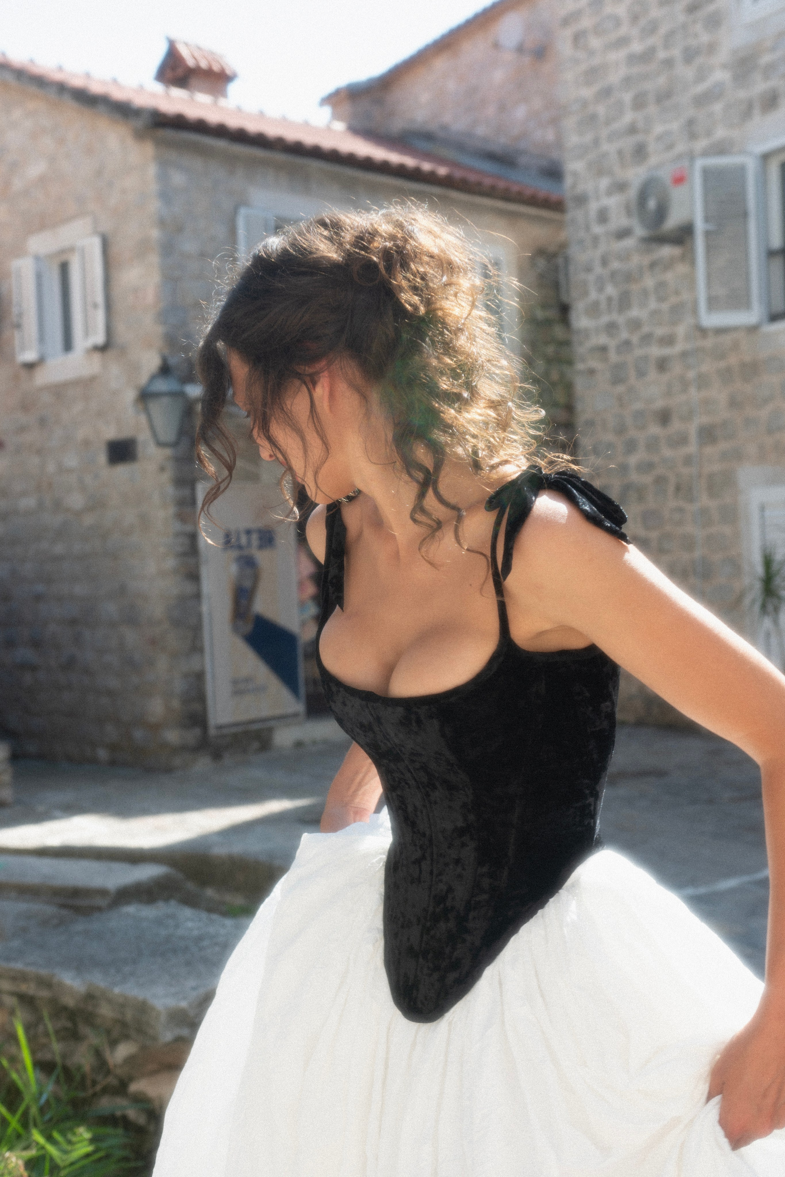 NASTYA ANIKINA Wedding dress. Minimalist brand photographer & videographer | Raw sincerity. Pure Form